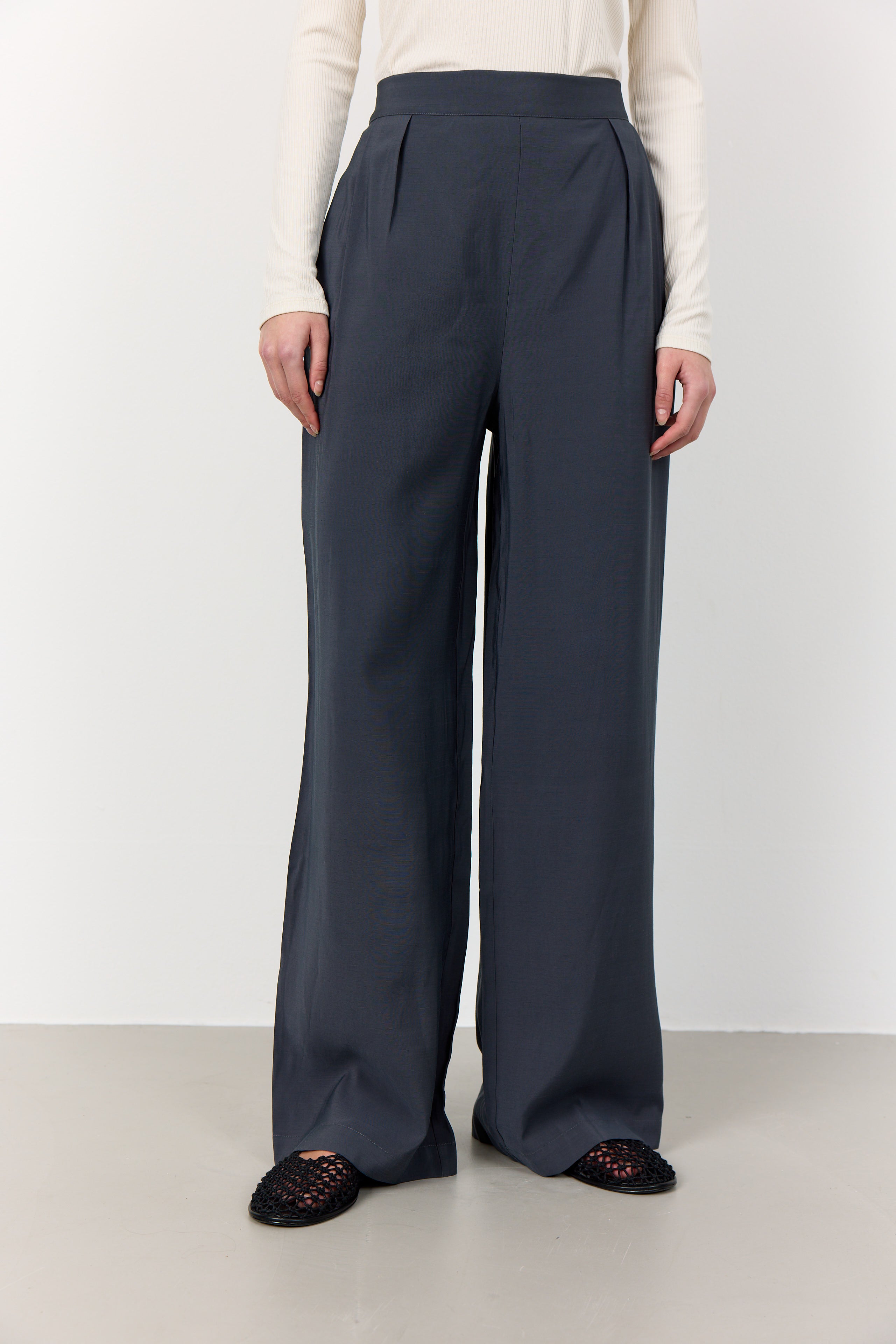 LR-Kitty 2 Wide Leg Bukser – fra Leveté Room