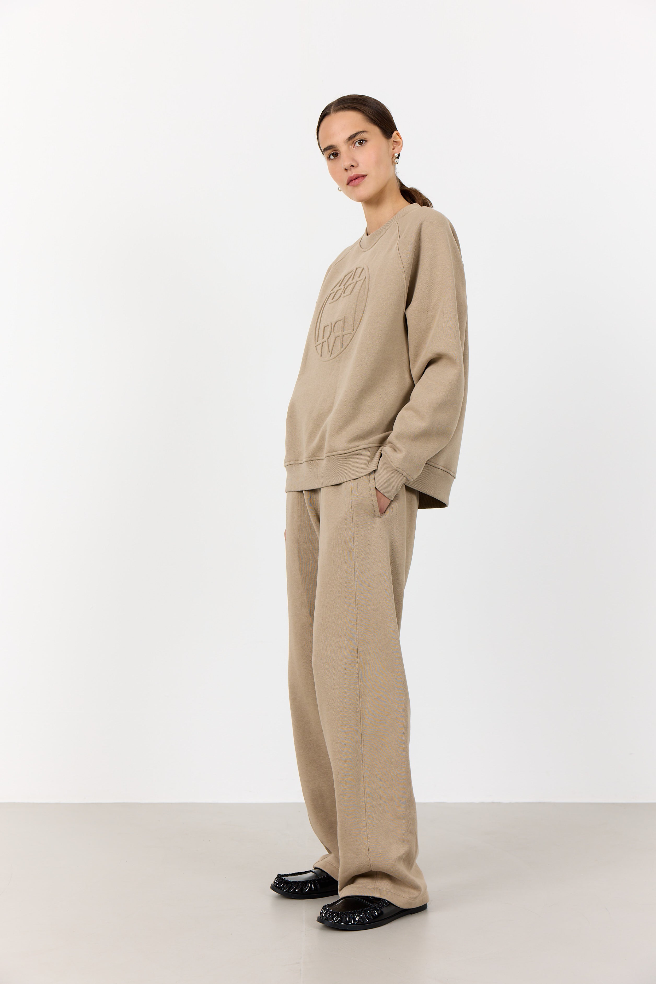 Leveté Room Lr-Nuka 11 Sweatshirt i Beige