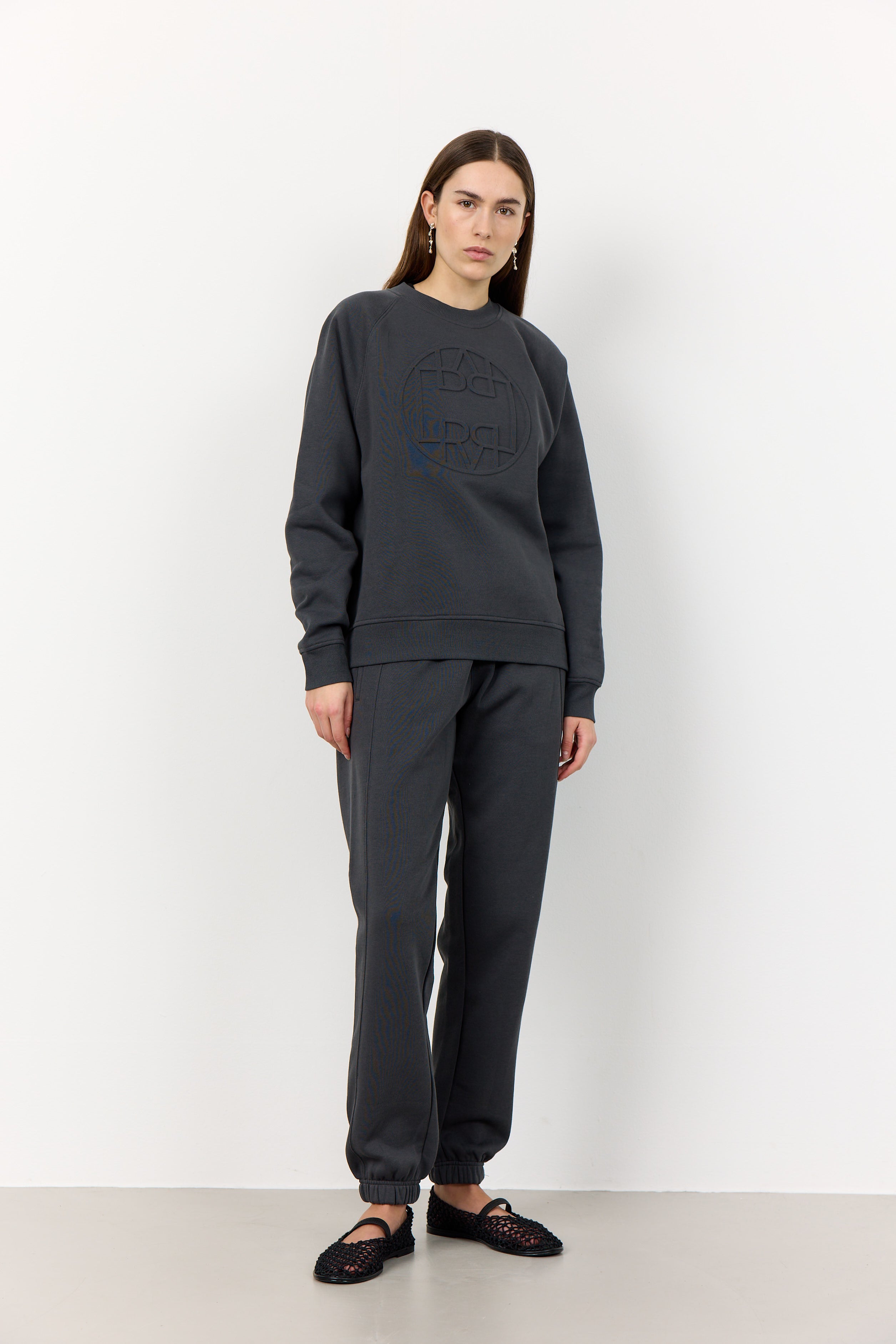 Leveté Room Lr-Nuka 11 Sweatshirt i Mørkegrå