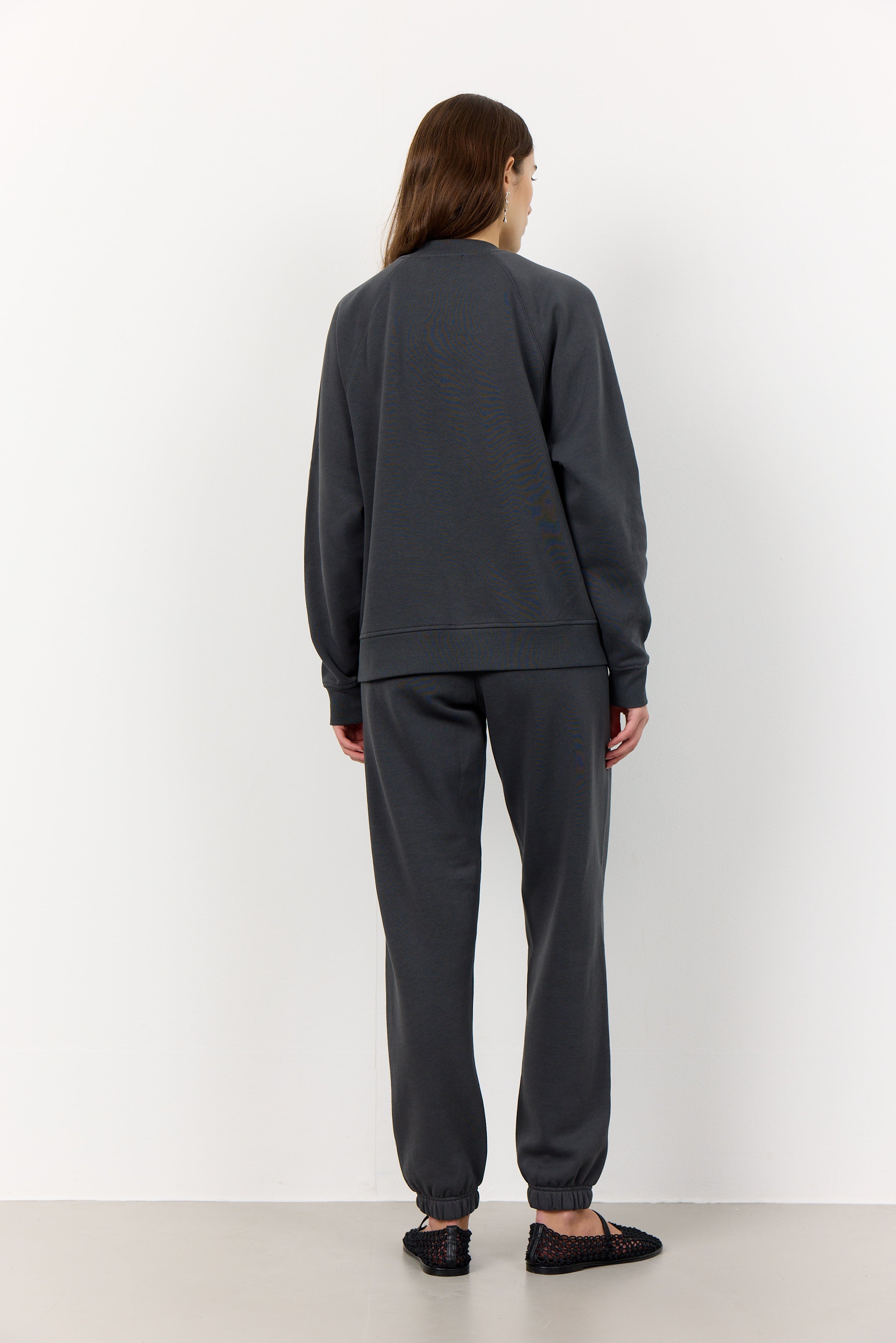 Leveté Room Lr-Nuka 11 Sweatshirt i Mørkegrå