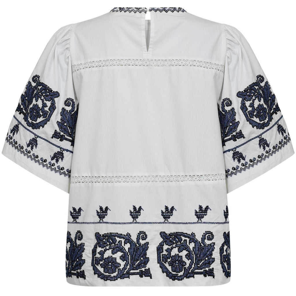 AnnimiGO Bluse - Hvid Bluse med Blå Broderi | Gossia