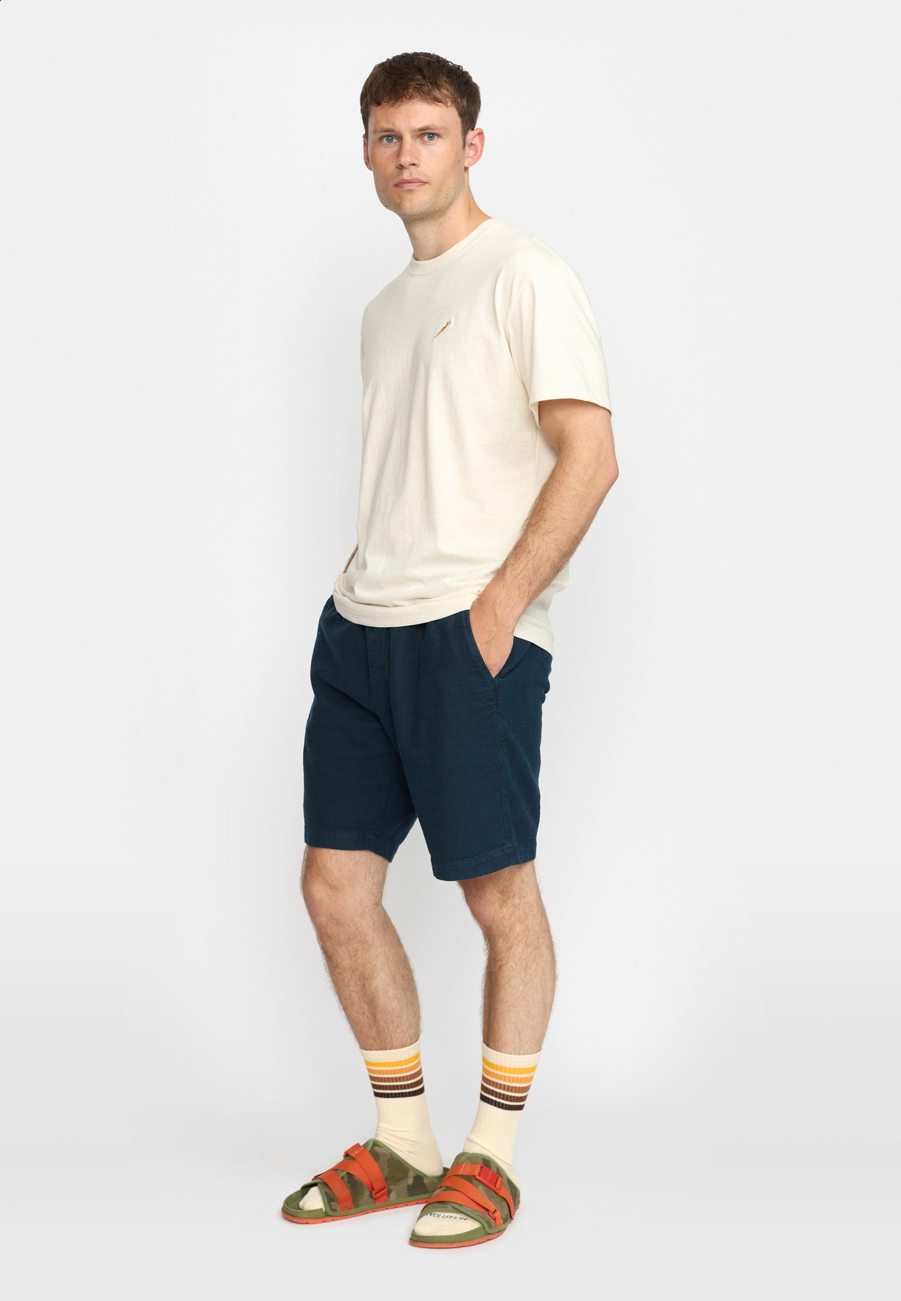 Revolution – Offwhite T-shirt