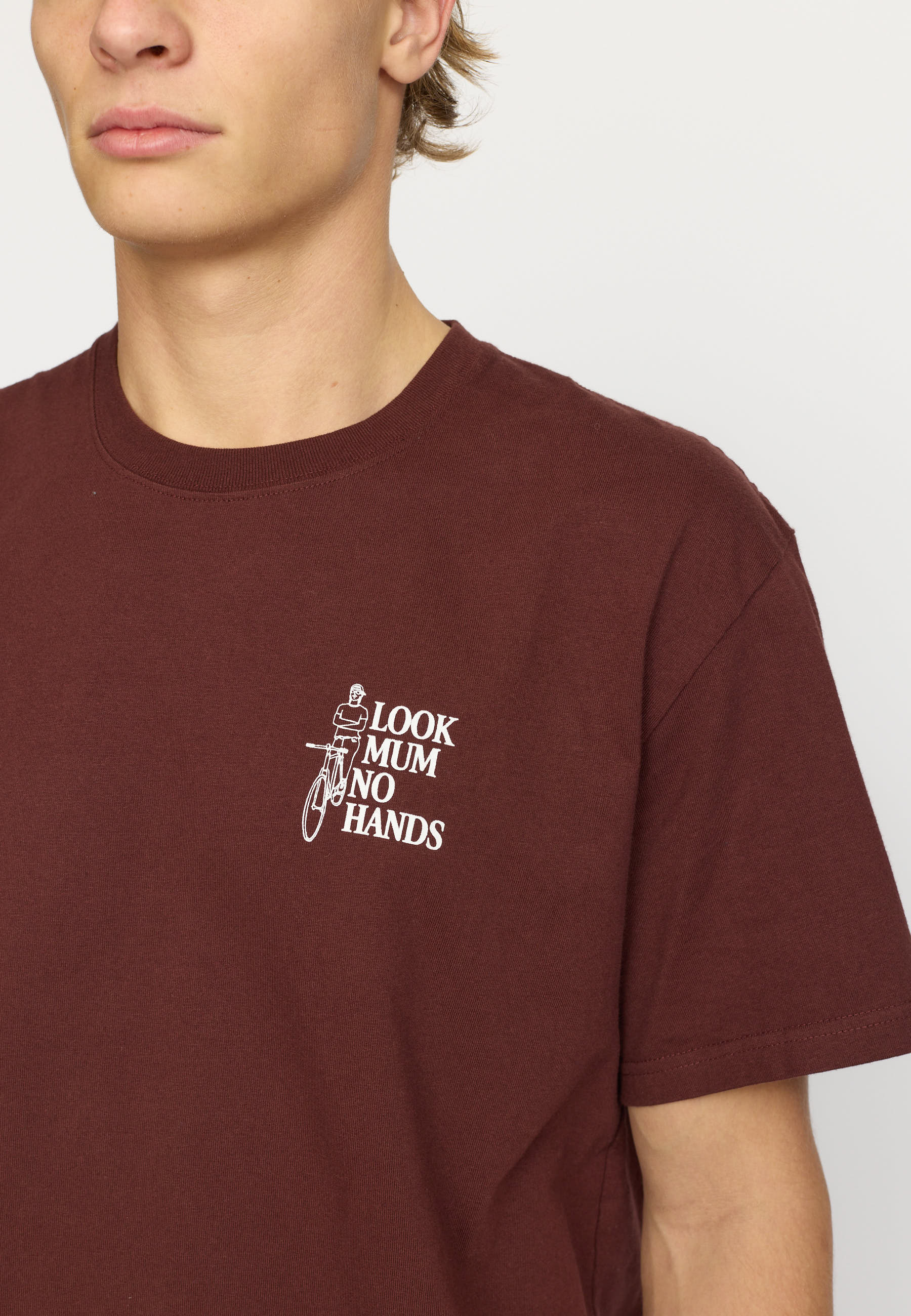 Revolution - Mum T-shirt med rygprint