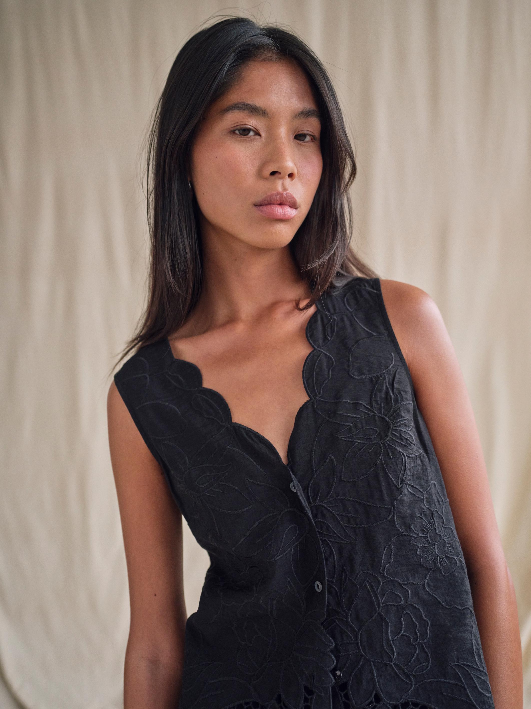 MMDaima Brodie Top – Sort Broderet top fra Mos Mosh