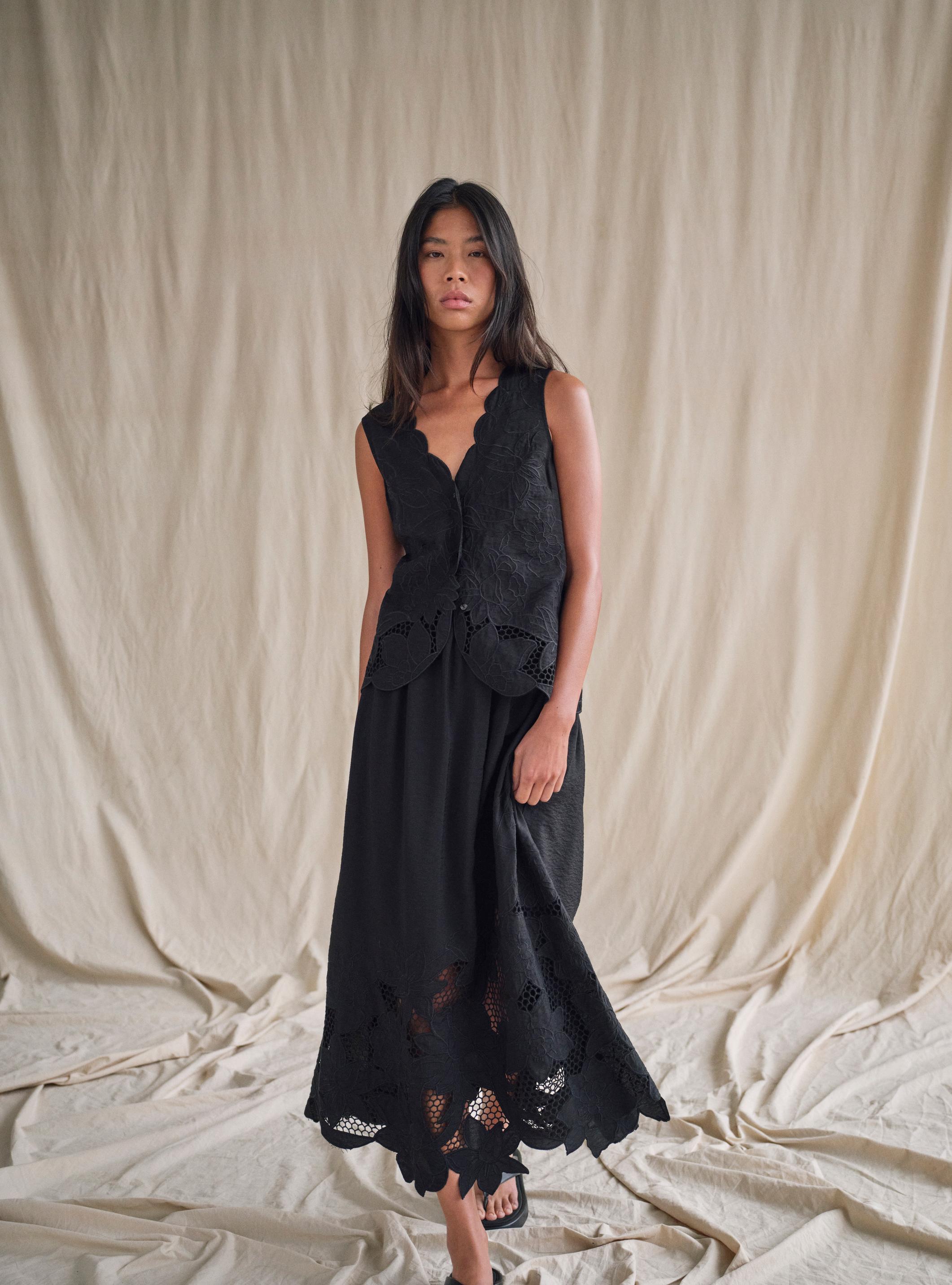 MMDaima Brodie Top – Sort Broderet top fra Mos Mosh