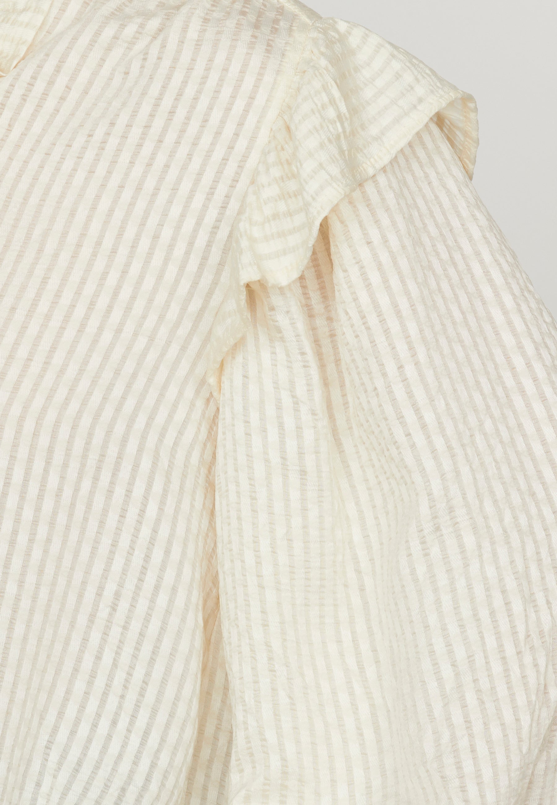 Love & Divine Love1236 Creme