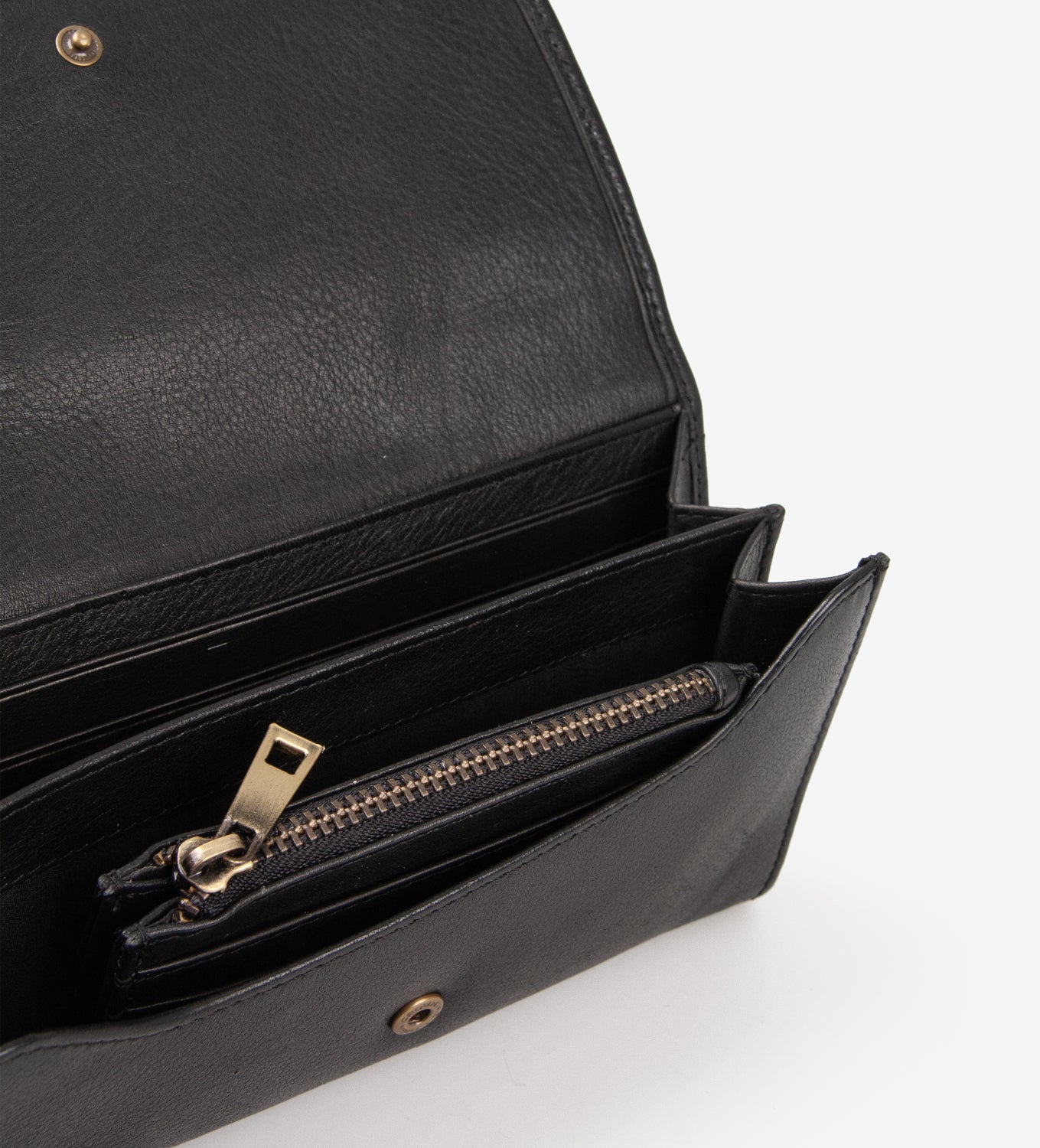 Treats Ragna Pung i Sort – Foldbar Skindpung med Elegant Udtryk