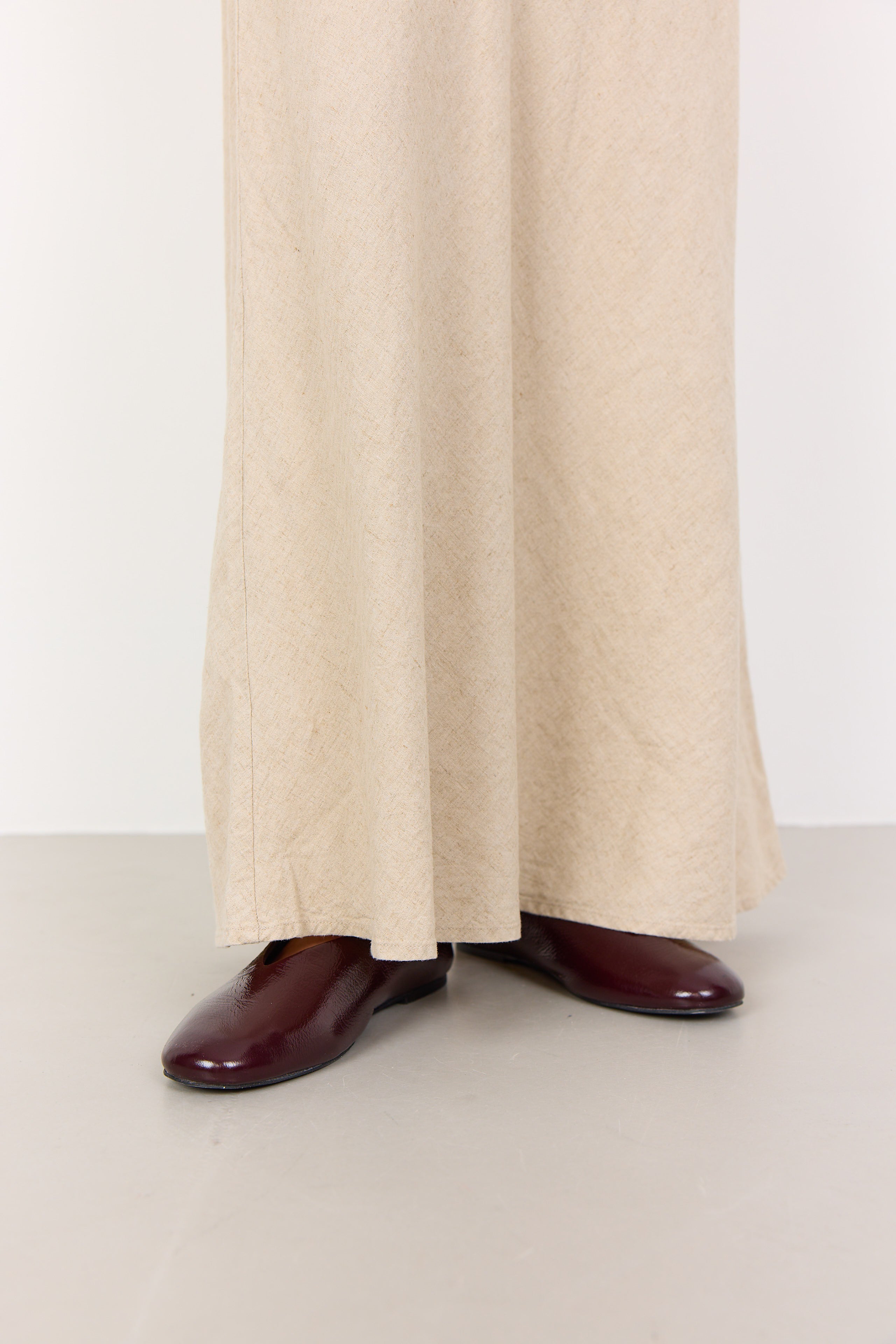 Leveté Room LR-Naja 43 – Lang Hør Nederdel