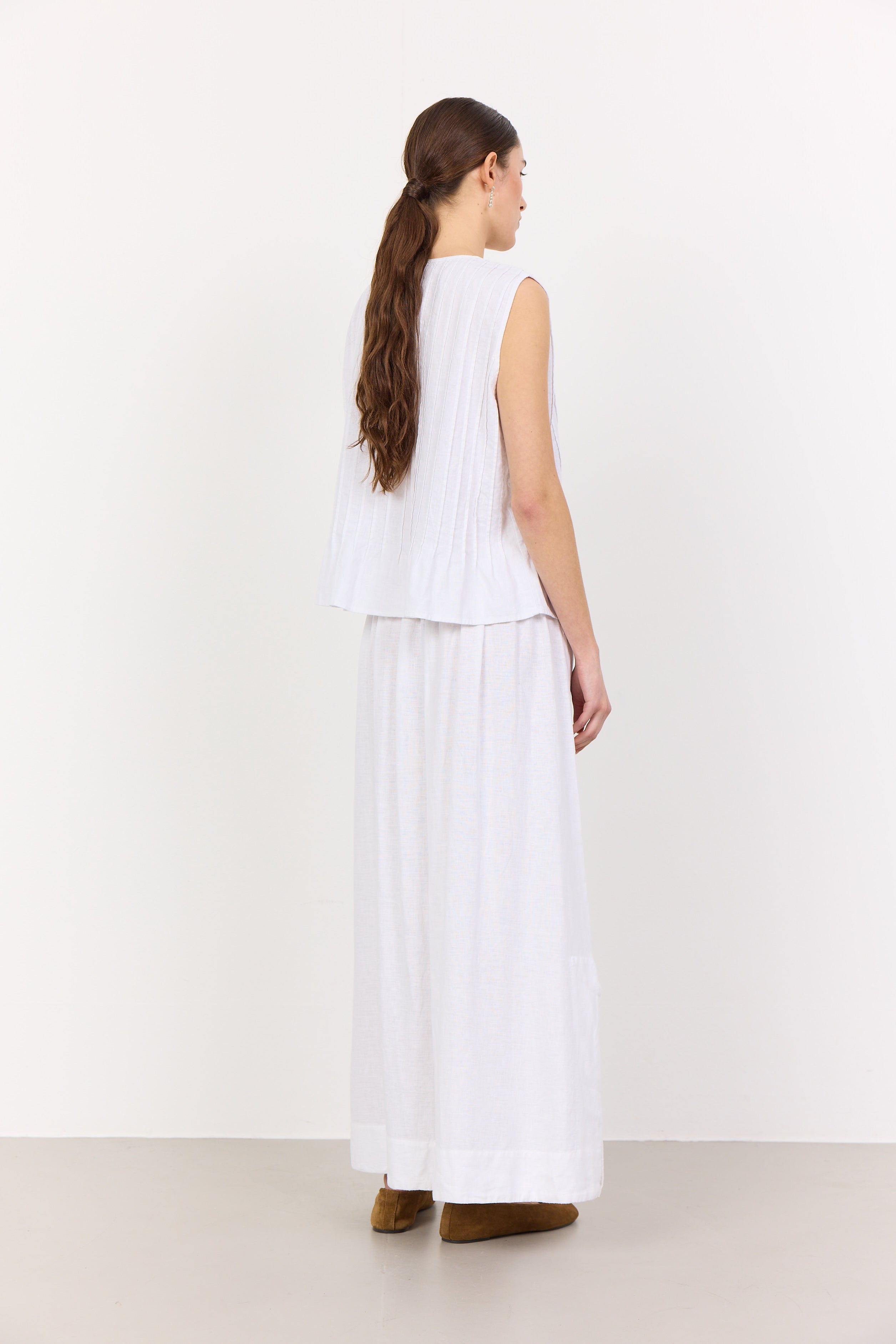 Leveté Room LR-Naja 49 Hvid – Let Top i Hør