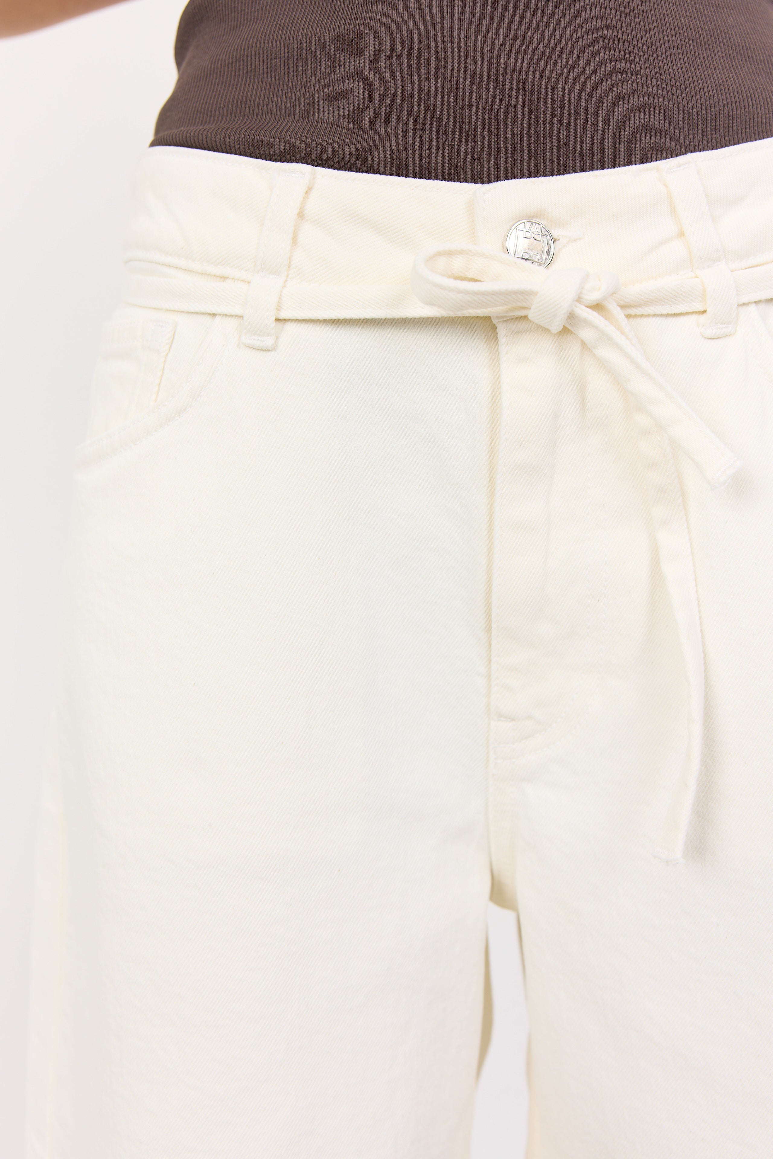Leveté Room LR-Kosa 10 Shorts – Offwhite