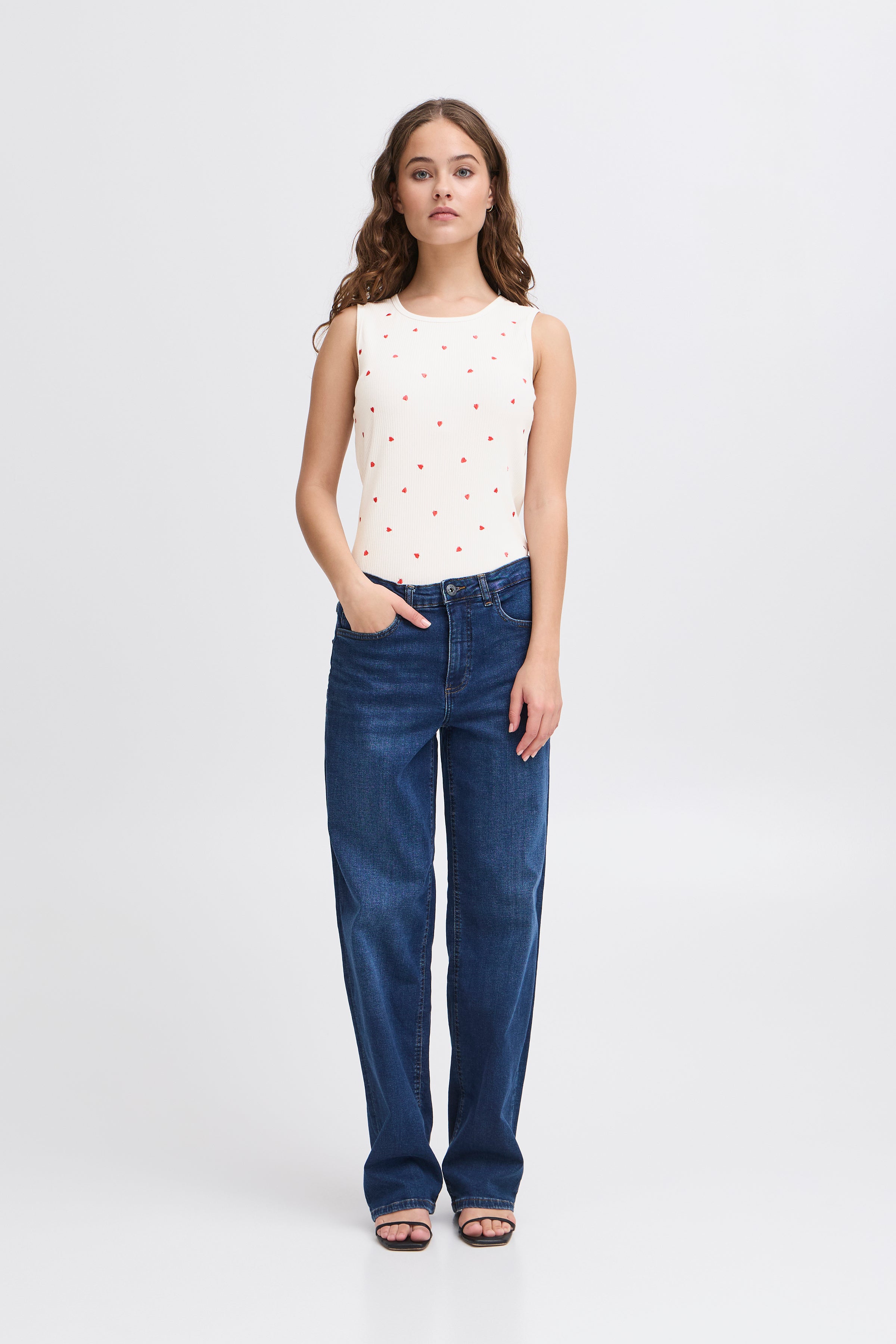 IHPalma Top med Røde Hjerter – Ichi