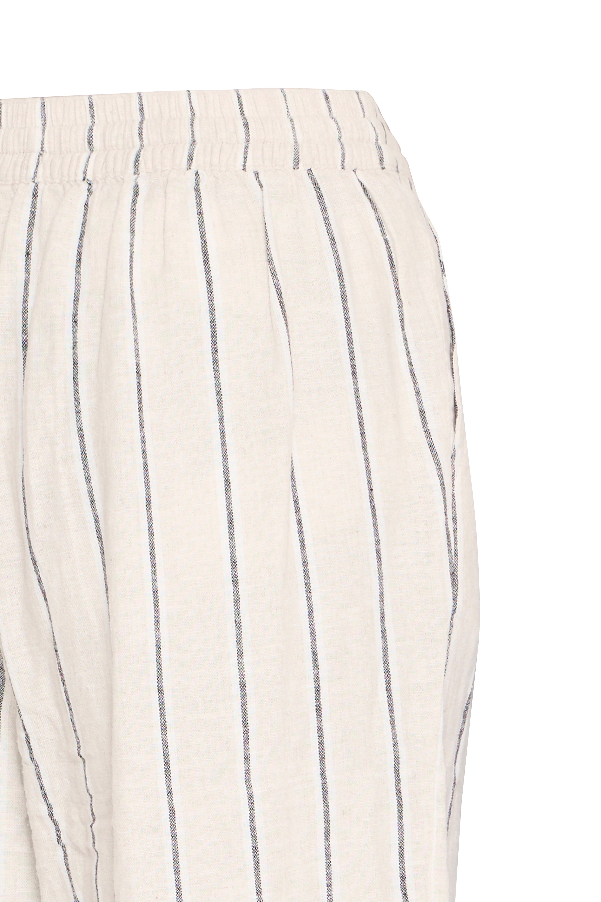 IHLinno Shorts