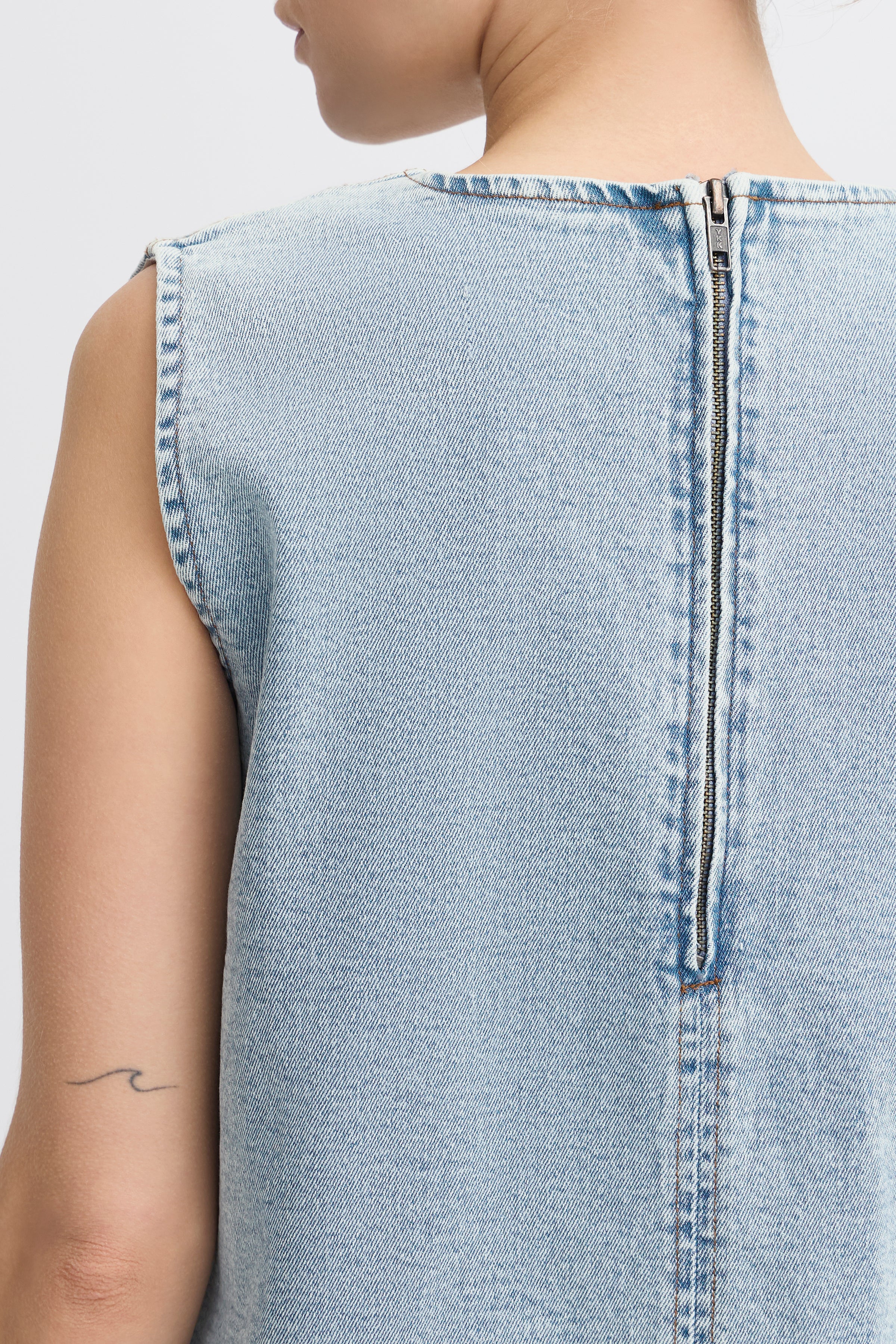 IHARMIOS Denim Top fra ICHI