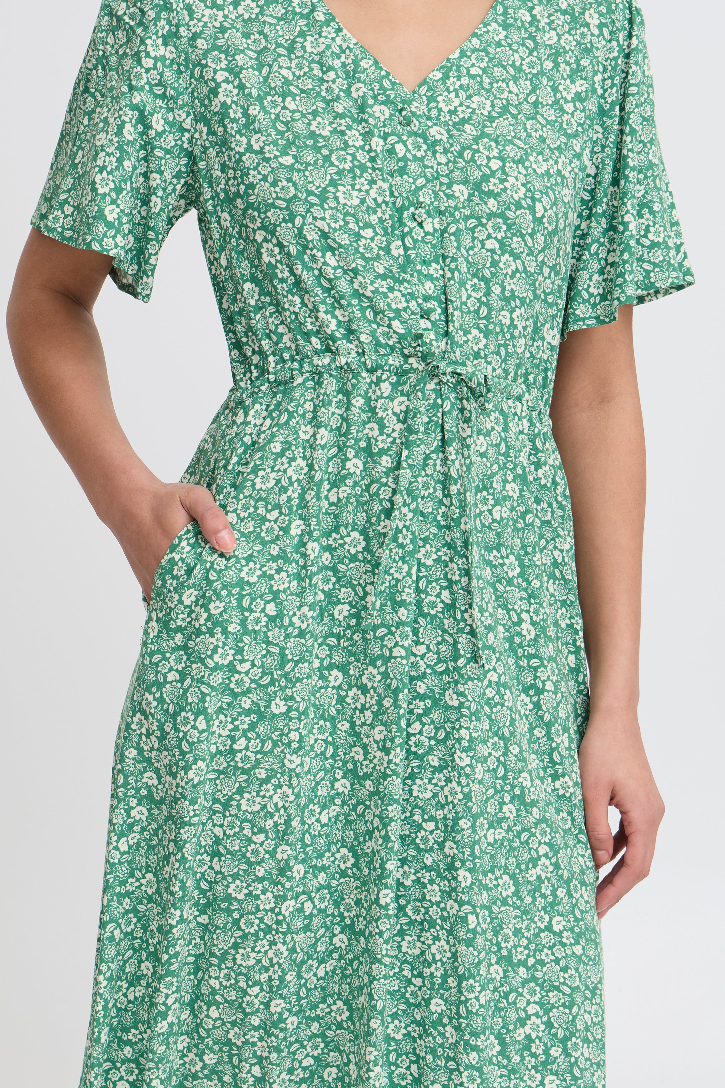IHVera Kjole – Grøn Blomstret Sommerkjole