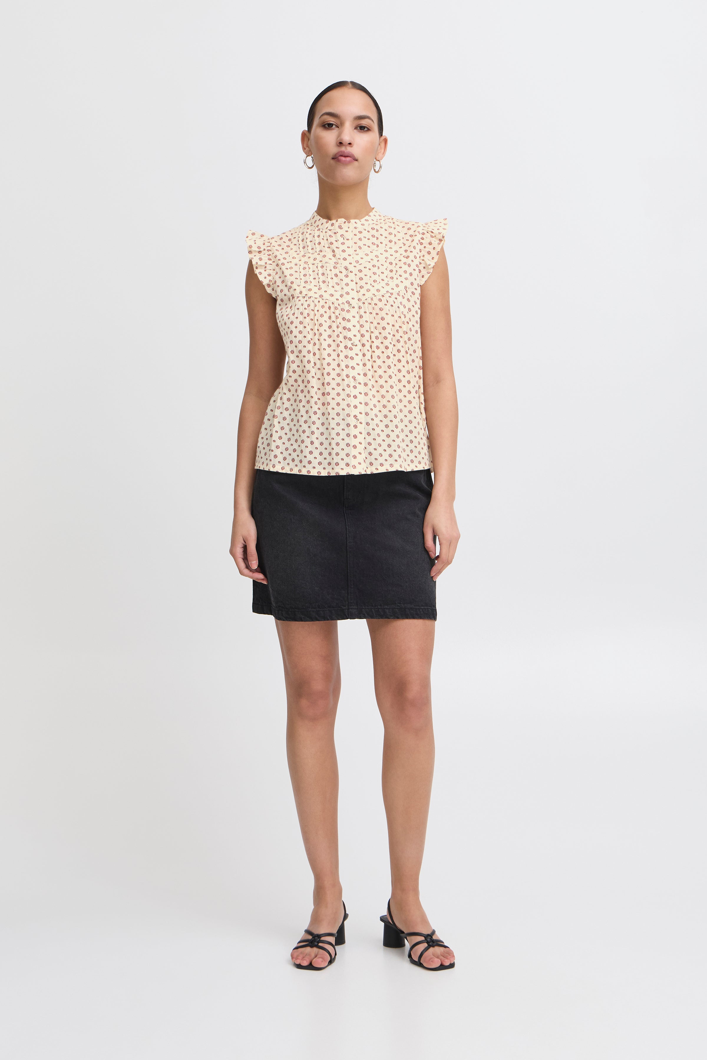 ICHI IHUrsula Blouse – Blomstret bluse med Flæser