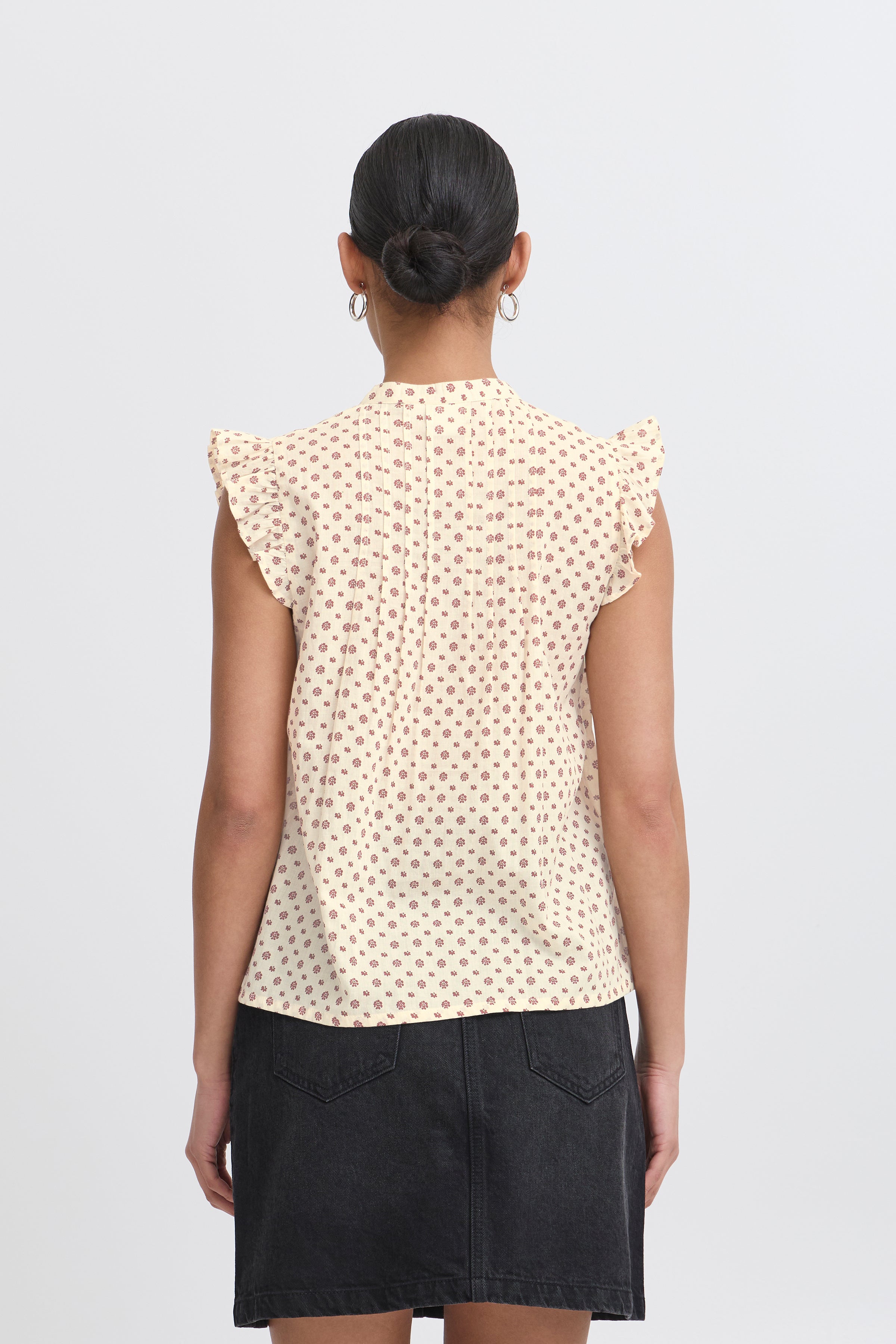 ICHI IHUrsula Blouse – Blomstret bluse med Flæser