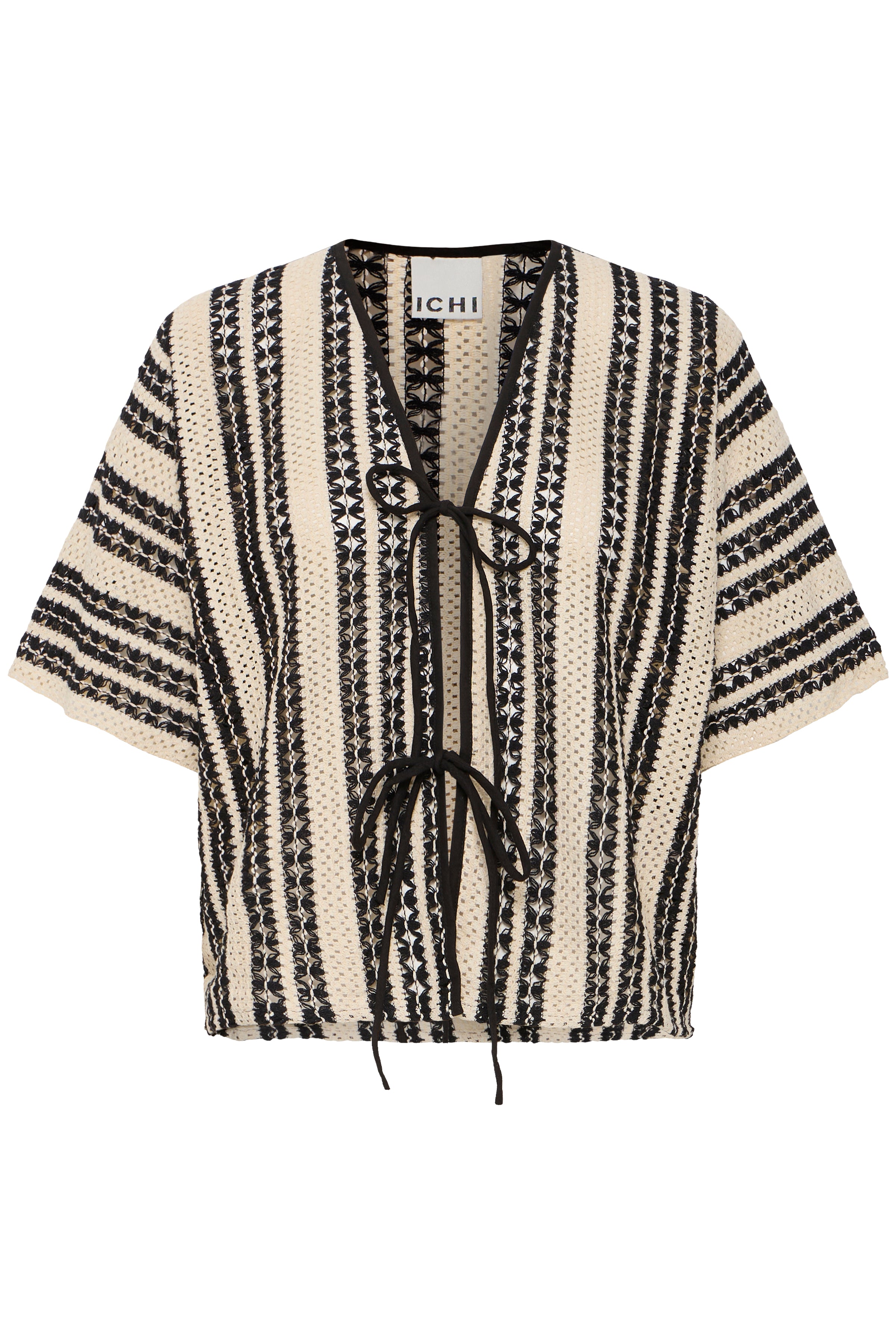 IAWinnia Kimono – let kimono med sort mønster i 100% bomuld fra Ichi