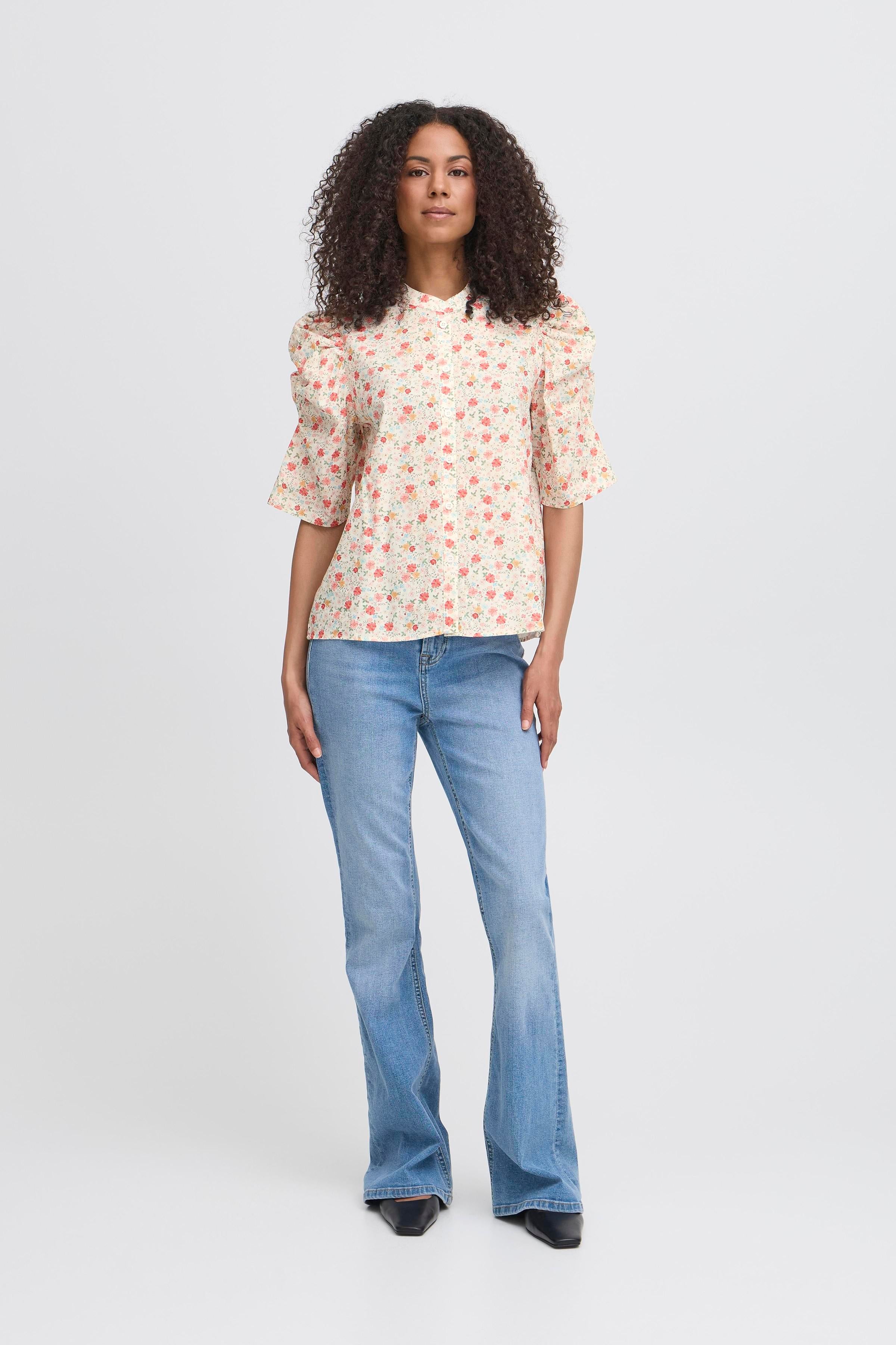 IHXAsdis – Bluse med rødt blomsterprint fra ICHI