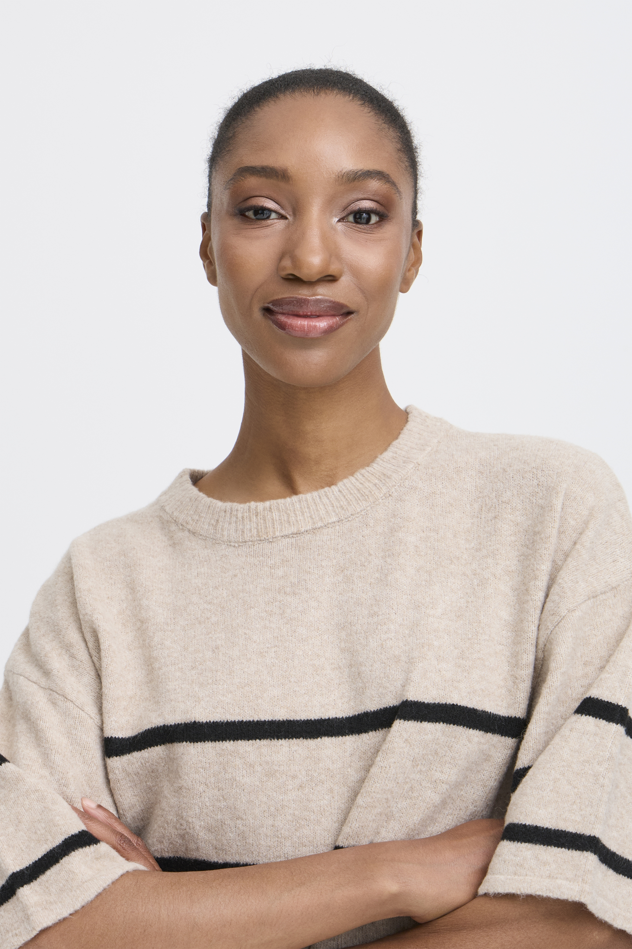 ICHI Beige Stribet Strik-Tee – Kortærmet Strik