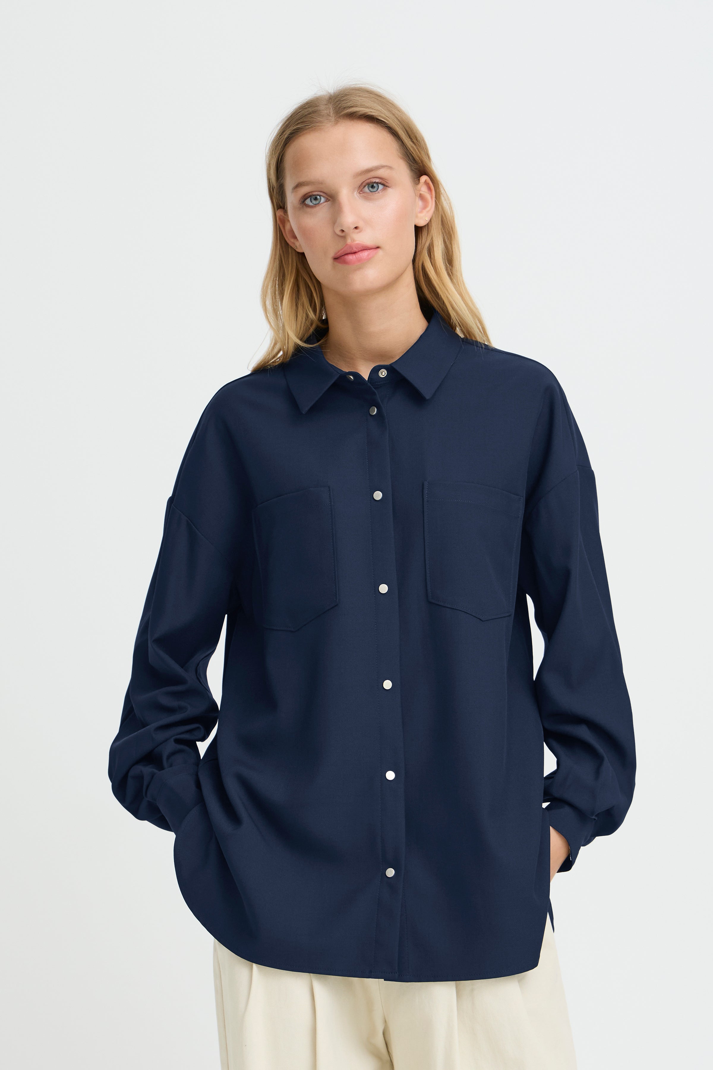 Ichi - Iherina Skjorte Klassisk Skjorte i Navy