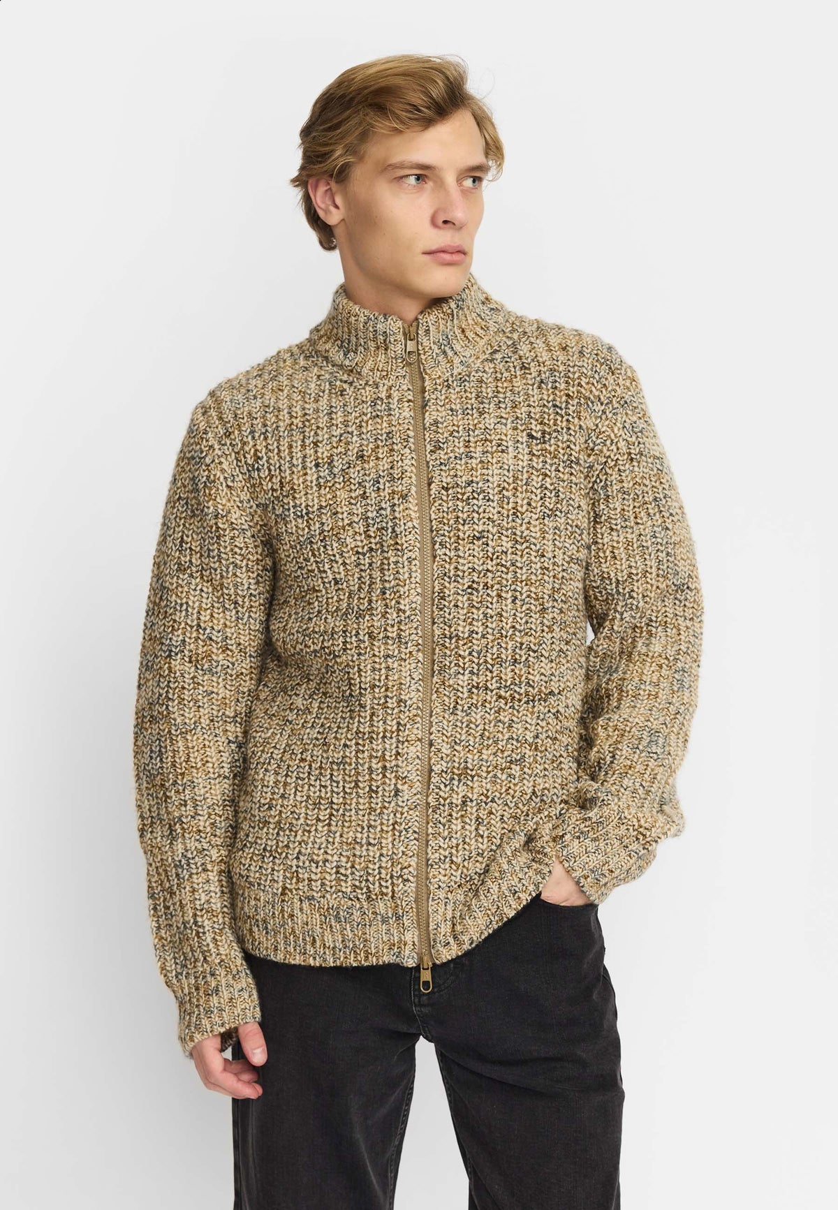 Revolution - Zipped Knit Cardigan Offwhite