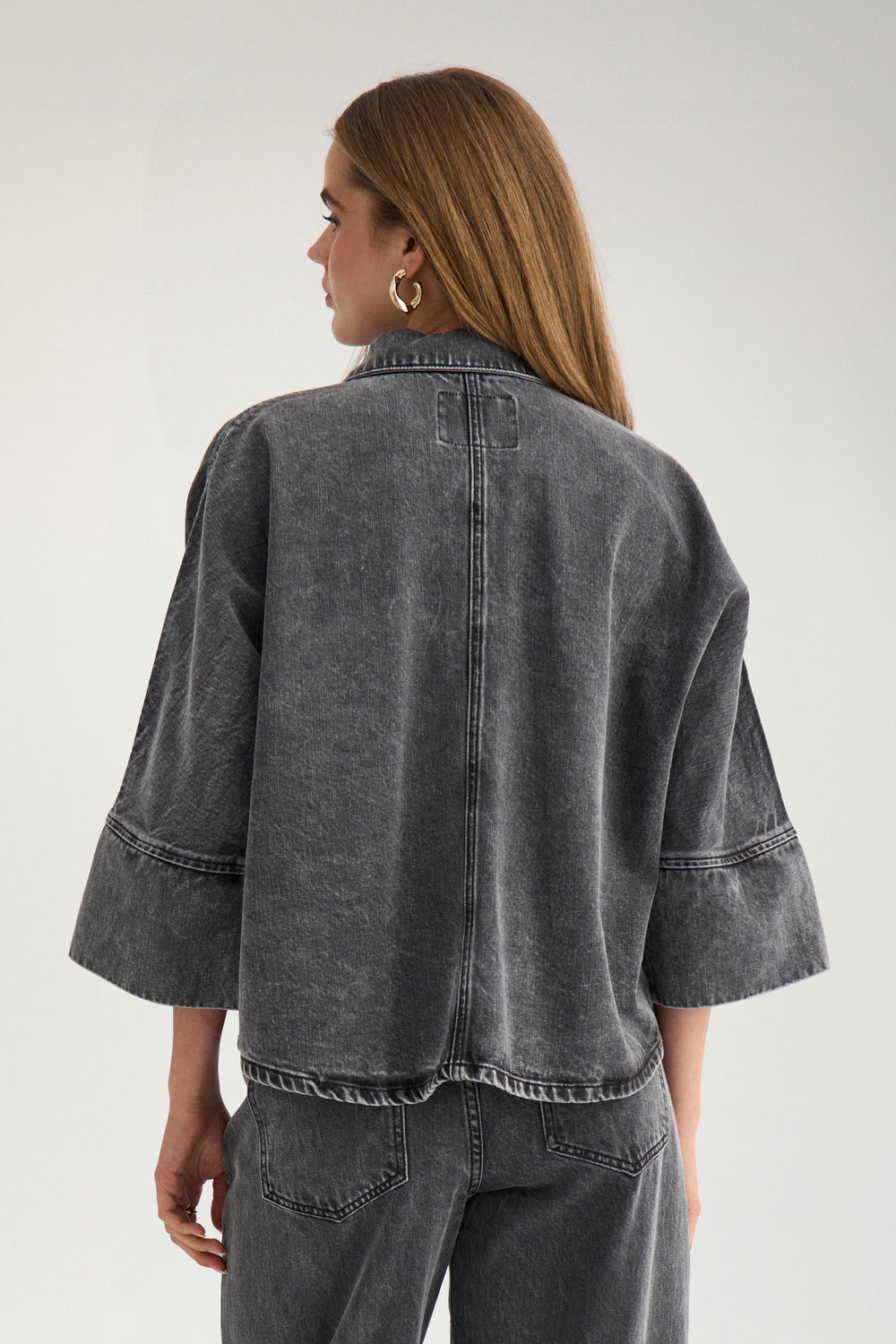 Nümph – NUBROOKLYN OVERSIZE STONE Denimskjorte – Grey Denim