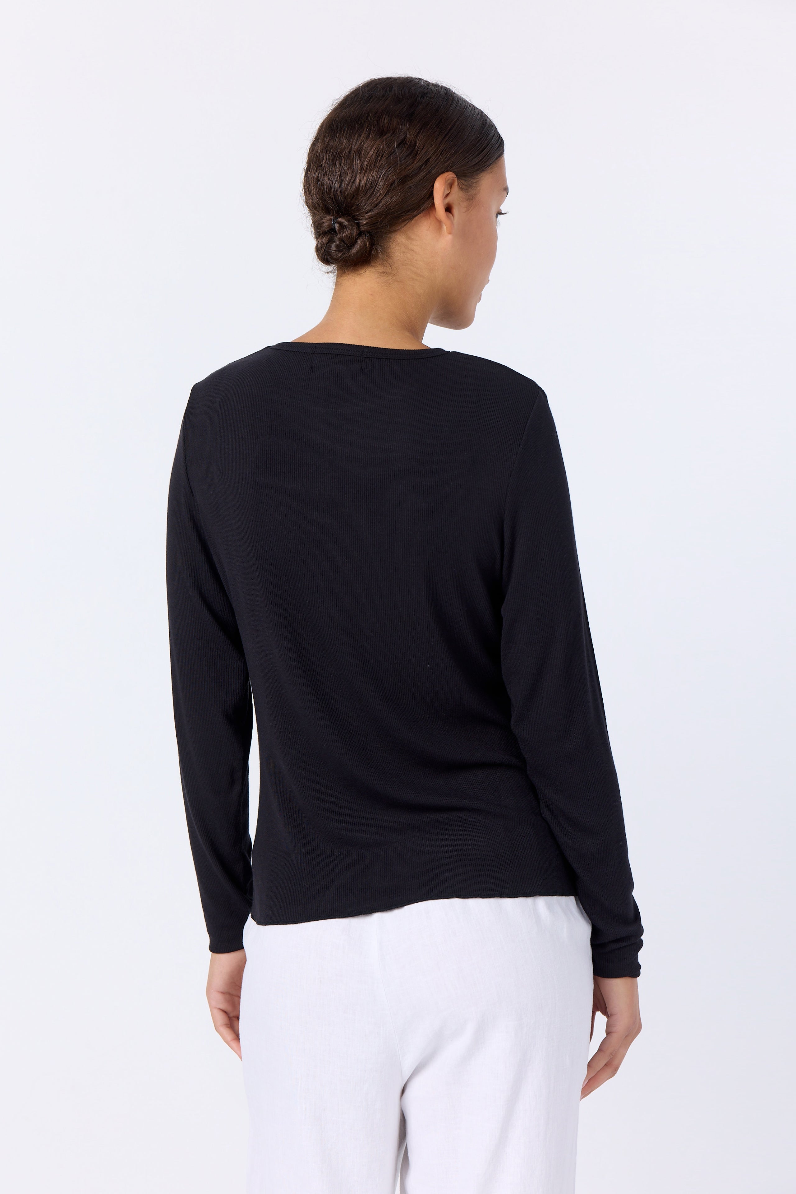 Leveté Room - LR-Ika bluse i sort