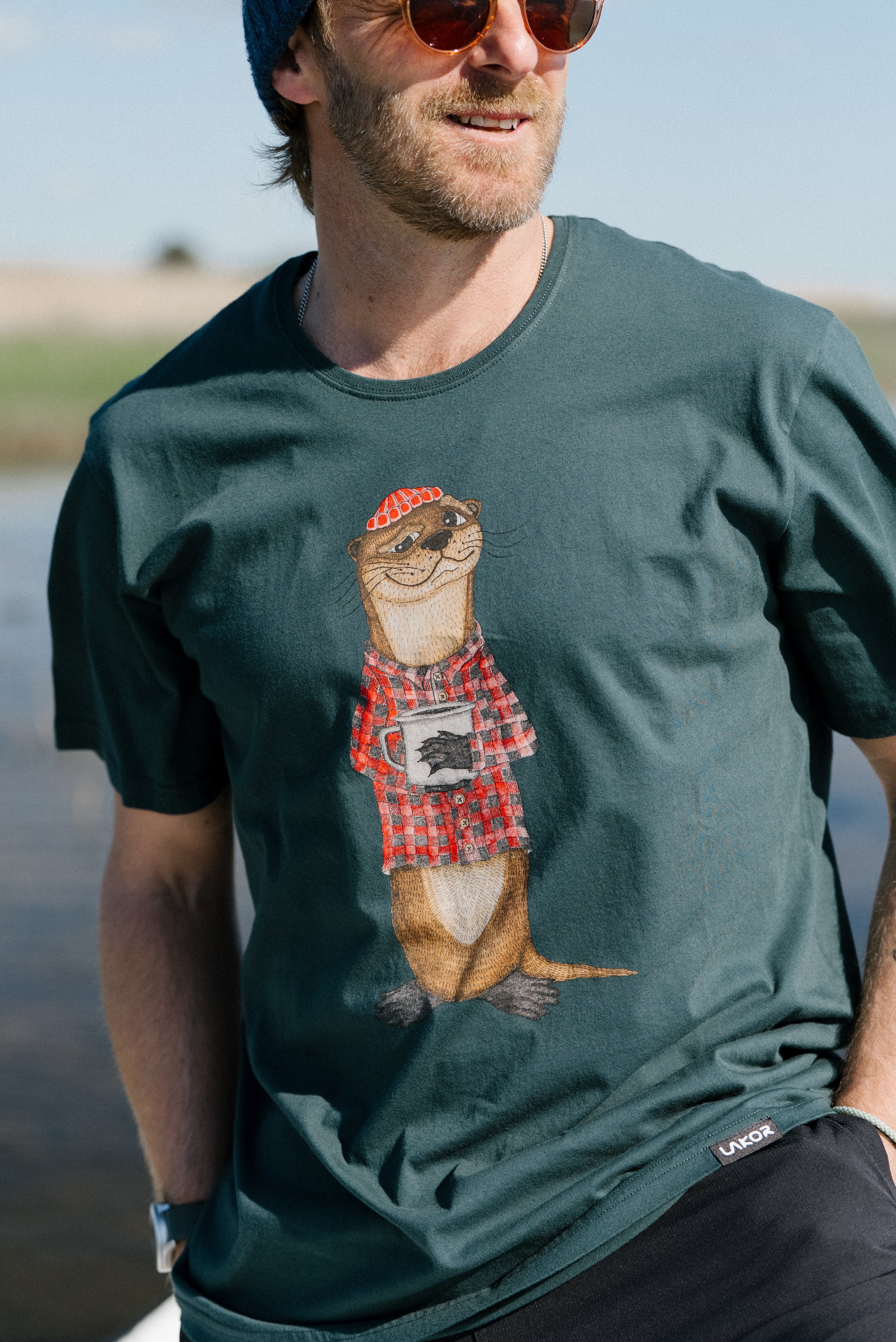 Lakor - An Otter Coffee T-shirt