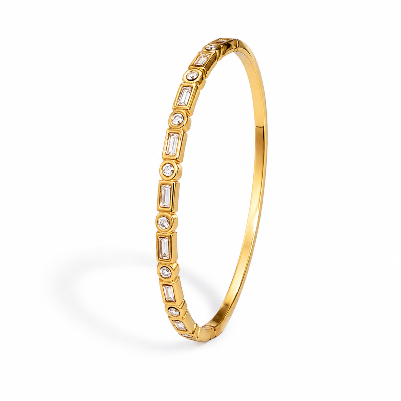 Bay - Claire Bangle