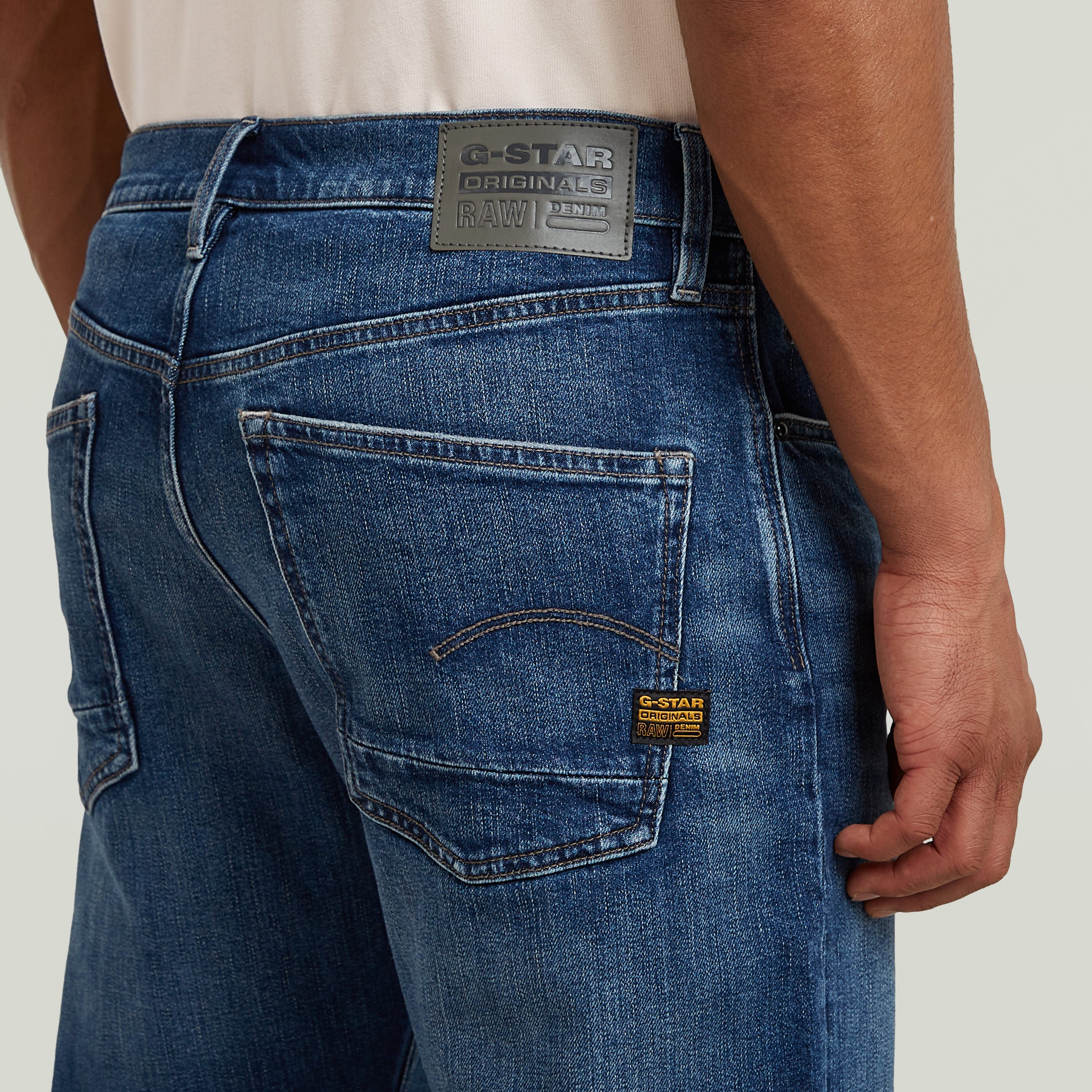 G-Star - Dakota Regular Straight Jeans Worn in Waterspouts