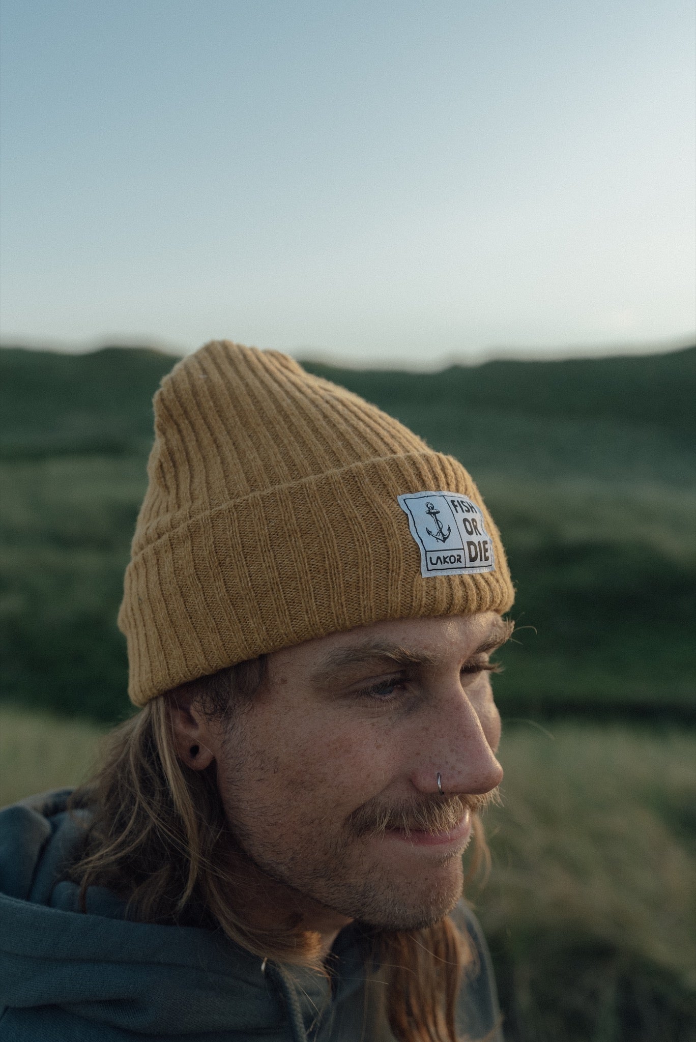 Lakor - Fish or die hue i gul