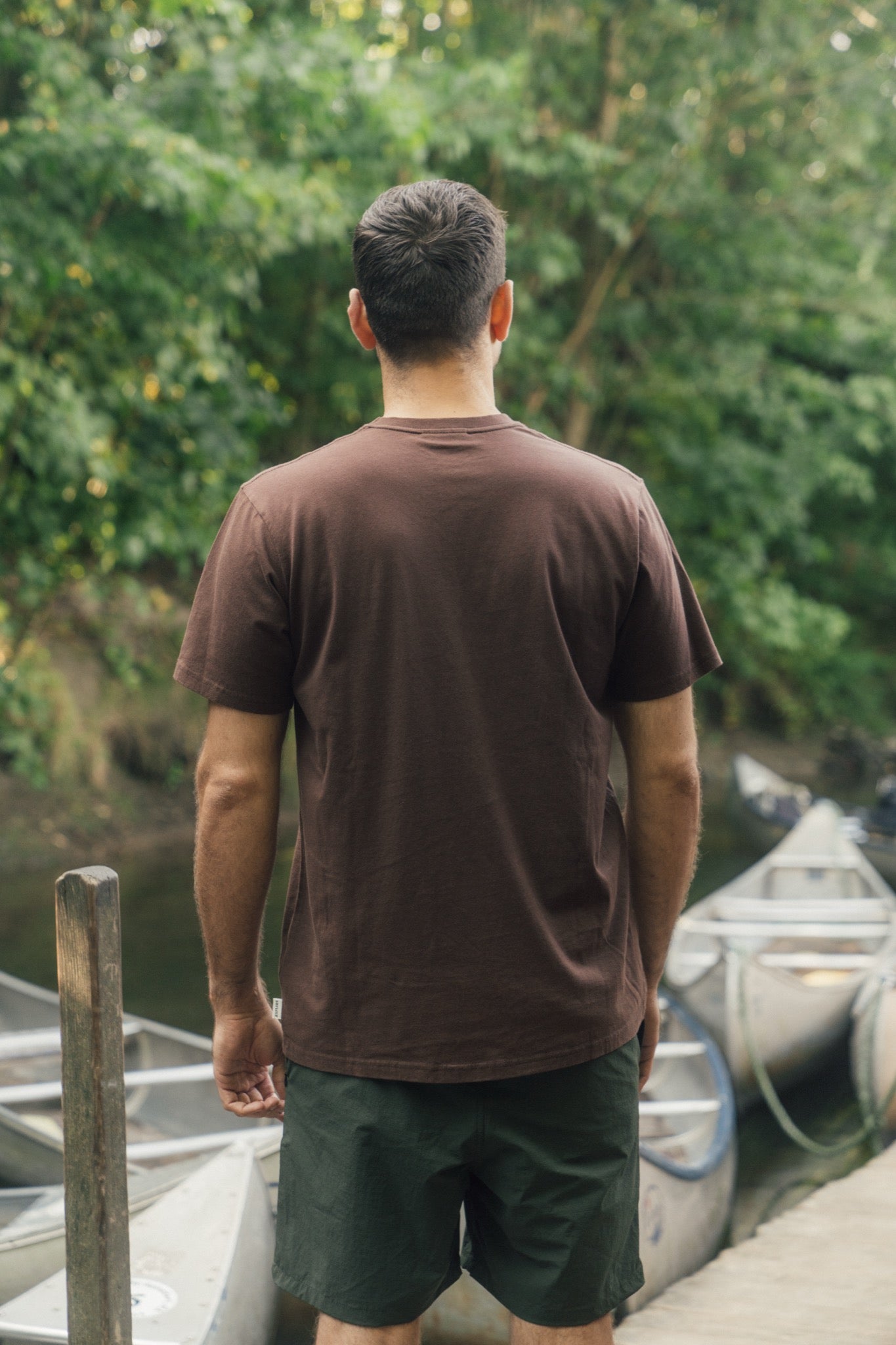 Lakor - An Otter Vacation T-shirt