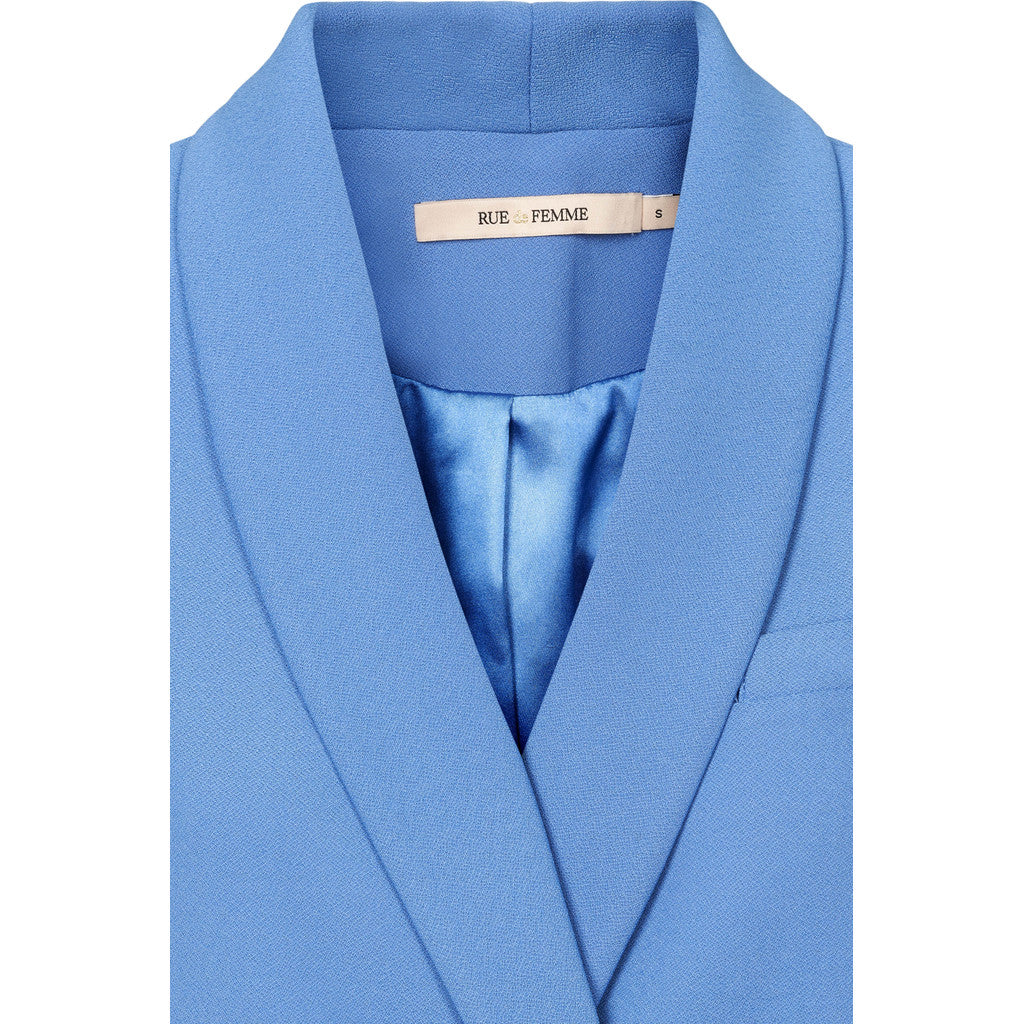 Eloiseppa Blazer – skyblå blazer med dobbeltradet lukning | Rue de Femme