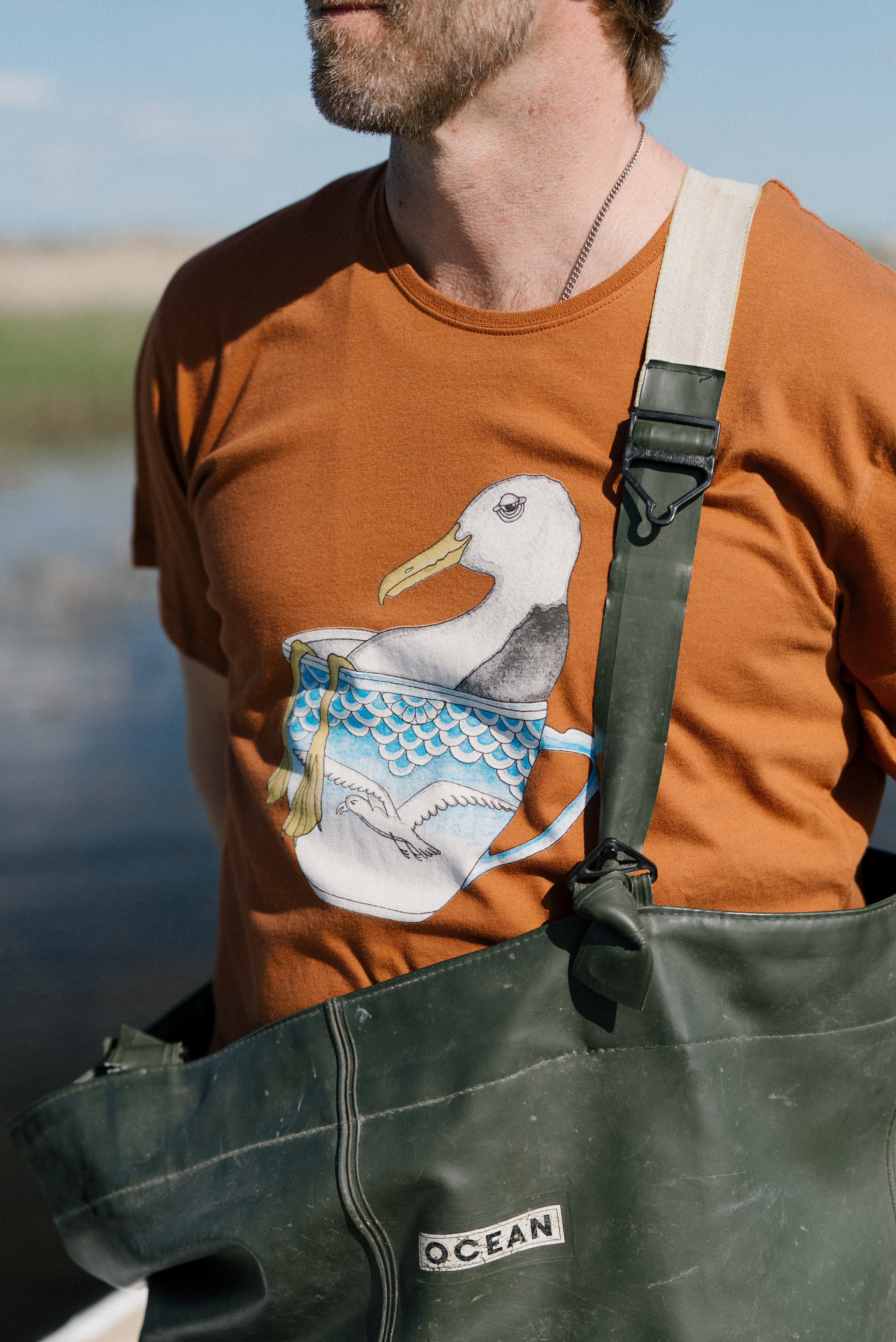 Lakor - Seagull in a cup t-shirt