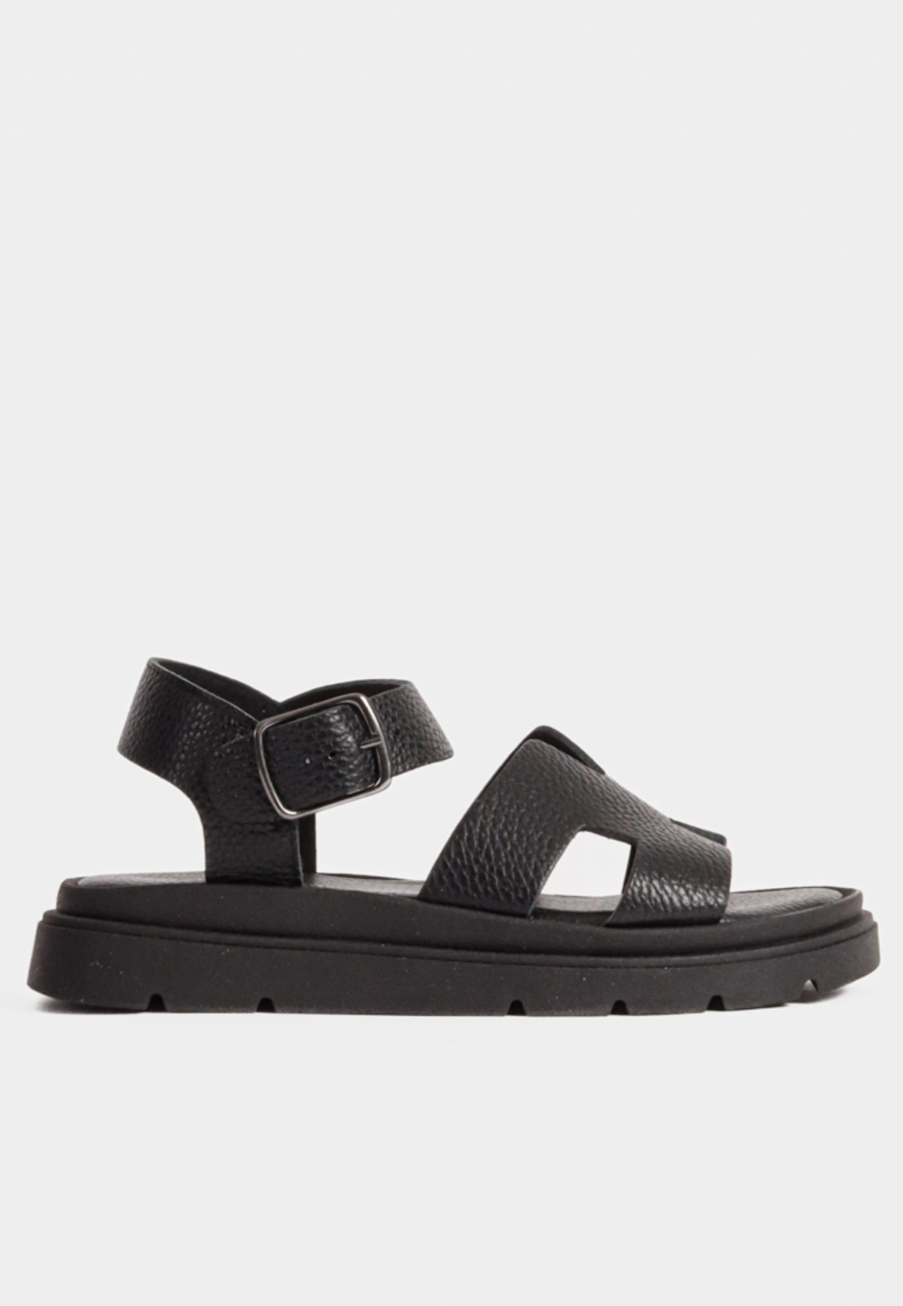 Bukela sandal, Cindy