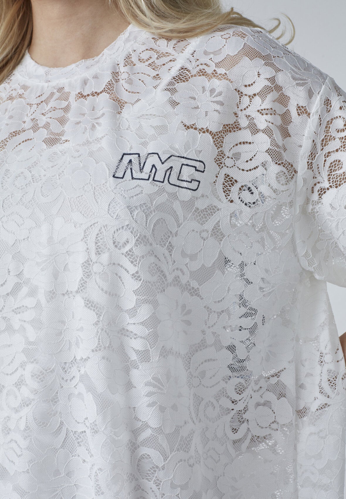 Love & Divine - Love1350 Kjole, Sporty Blondelook