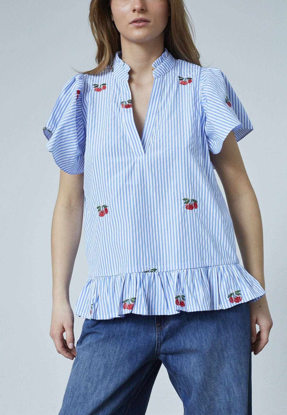 Love1384 Bluse – Bluse med Kirsebær | Love & Divine