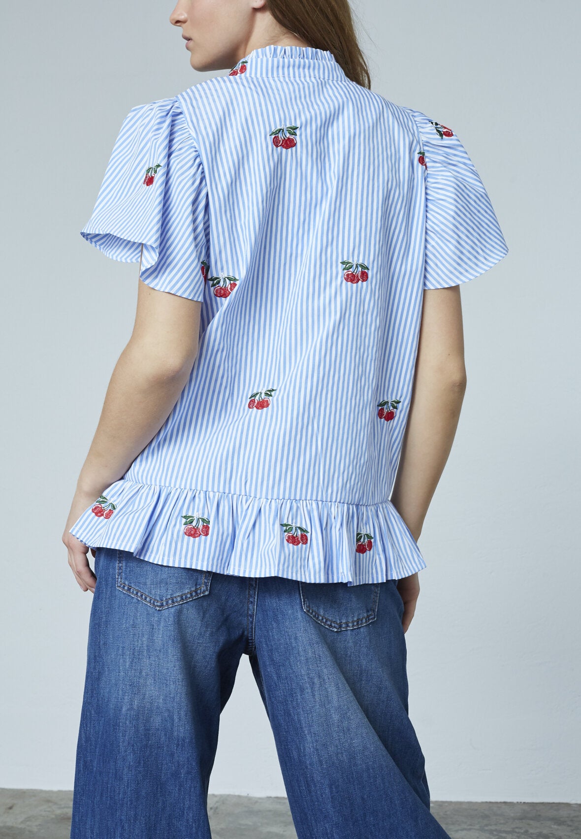 Love1384 Bluse – Bluse med Kirsebær | Love & Divine