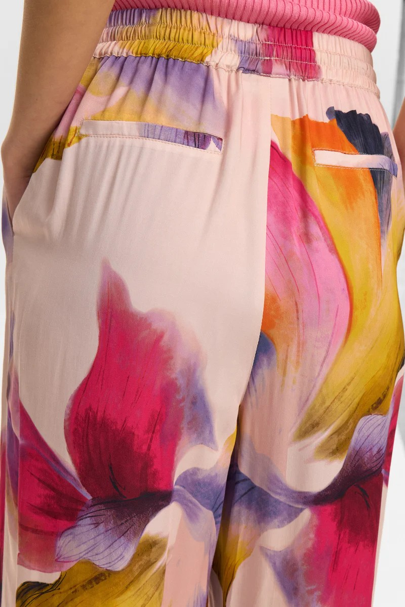 NUBotanica Pants – vidde bukser med blomsterprint i 100% viskose fra Nümph