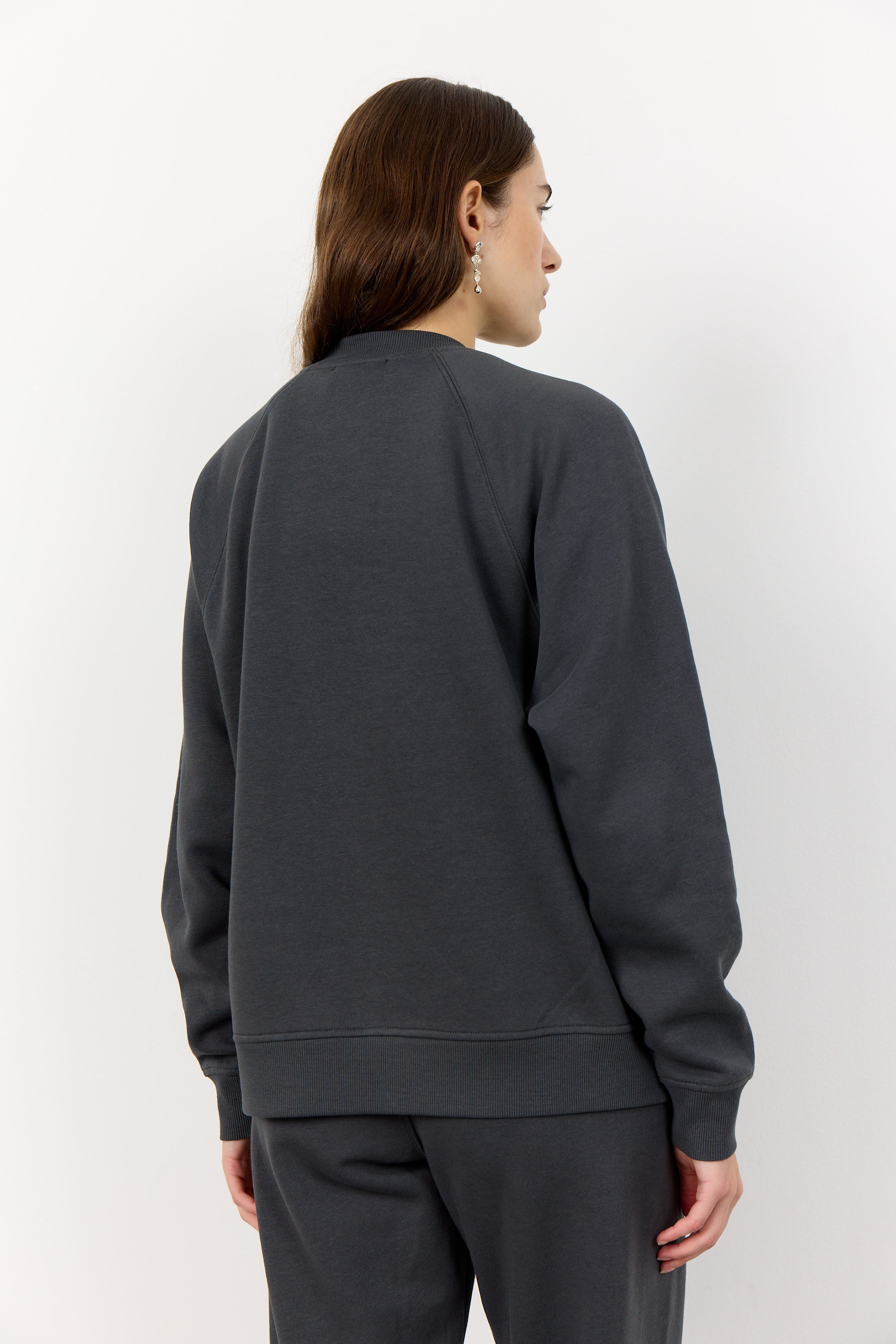 Leveté Room Lr-Nuka 11 Sweatshirt i Mørkegrå