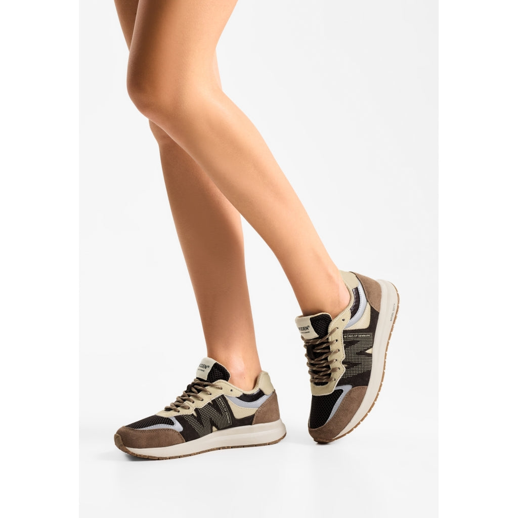 Woden - Rigmor Open Mesh i Chocolate multi