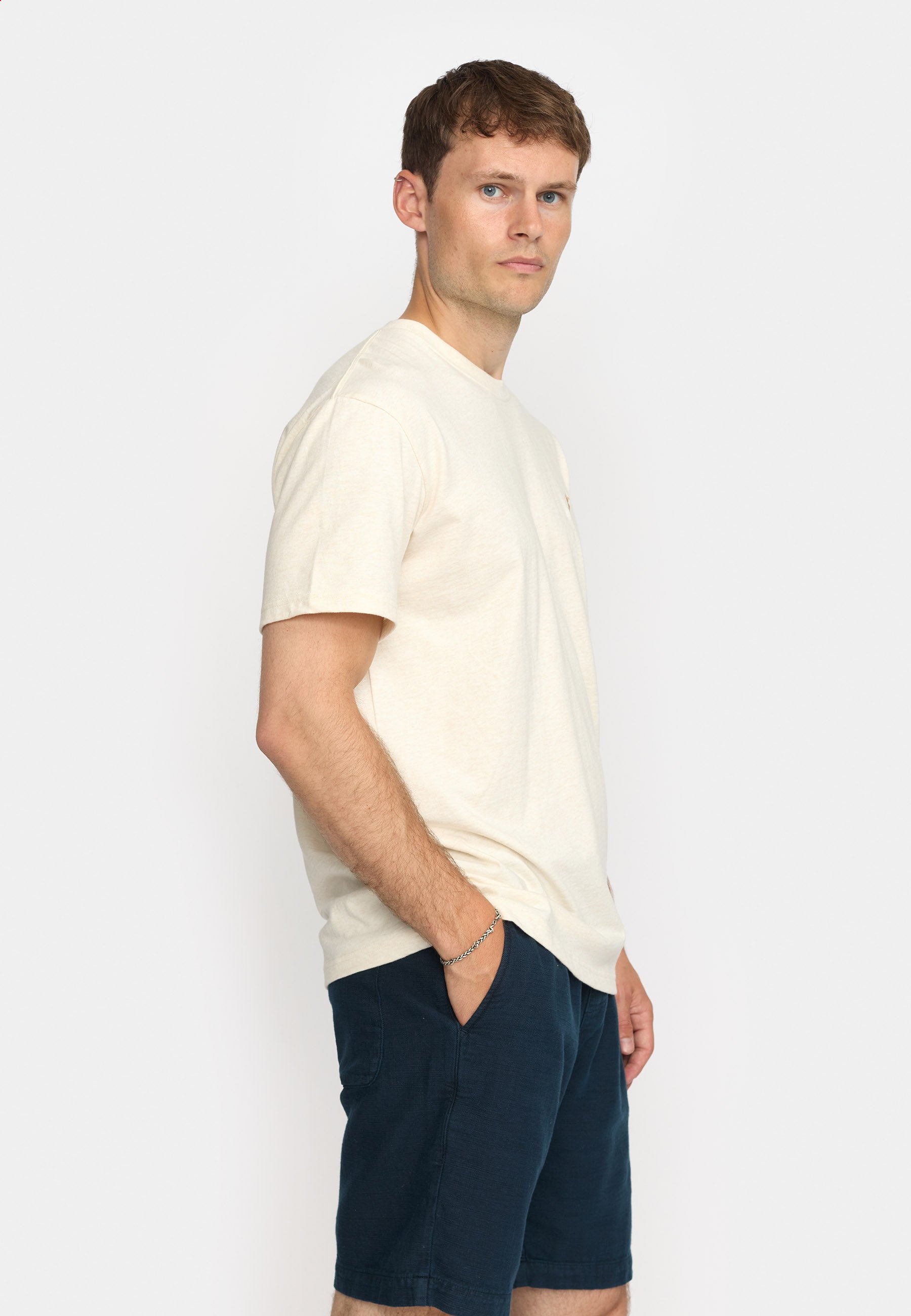 Revolution – Offwhite T-shirt