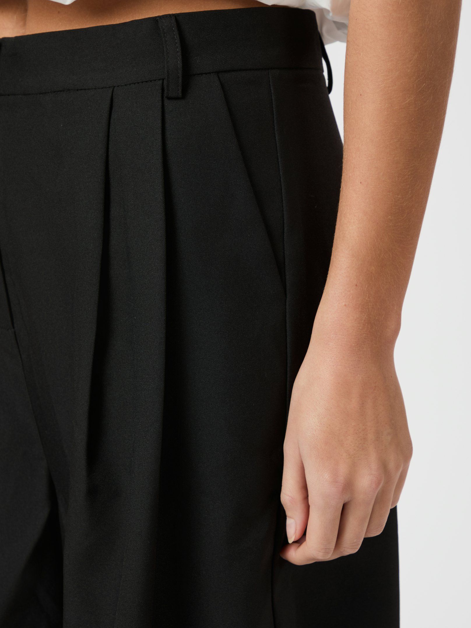 Neo Noir - Nika Bermuda Shorts