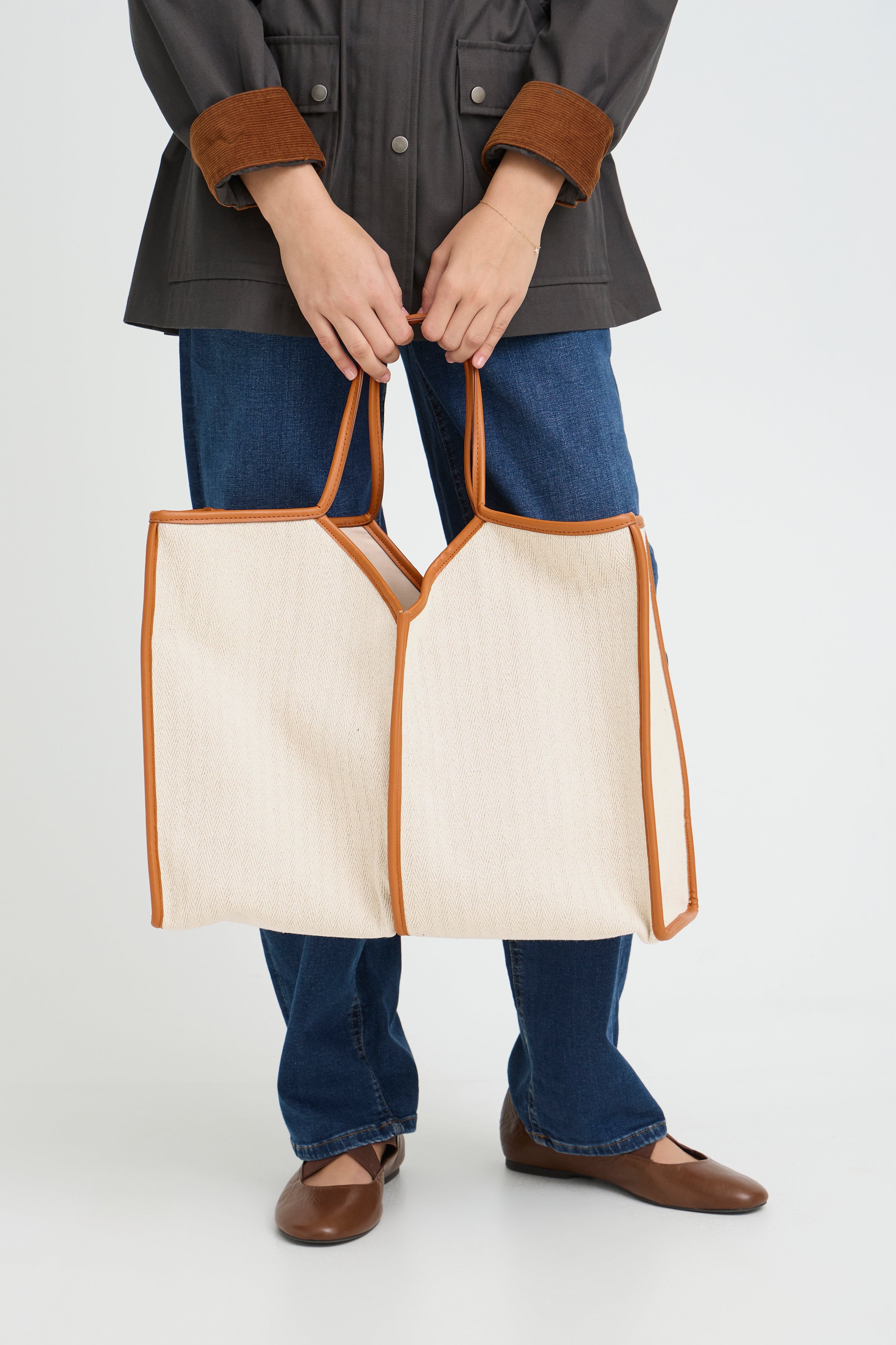 Ichi - IAAlice Taske