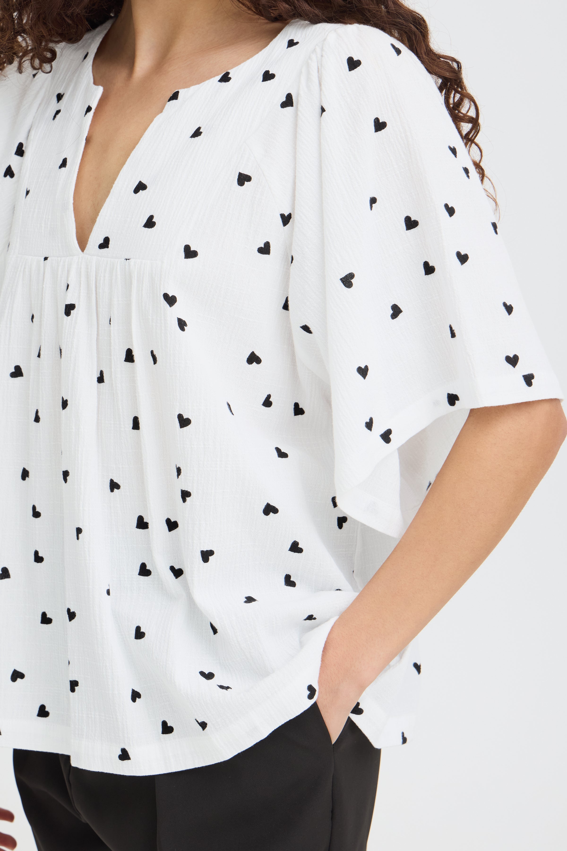 Ichi - IHLifana bluse med hjerter
