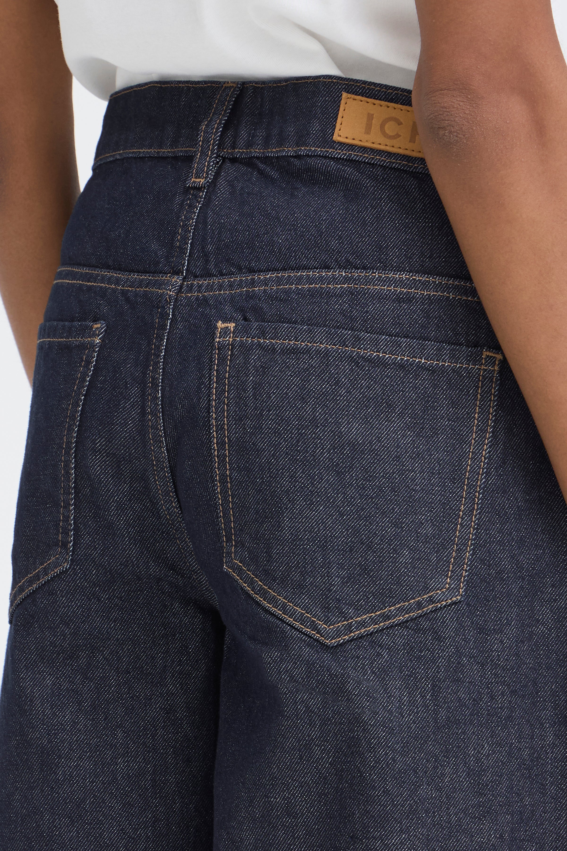 Ichi - IHKirsten Bermuda shorts, mørkeblå