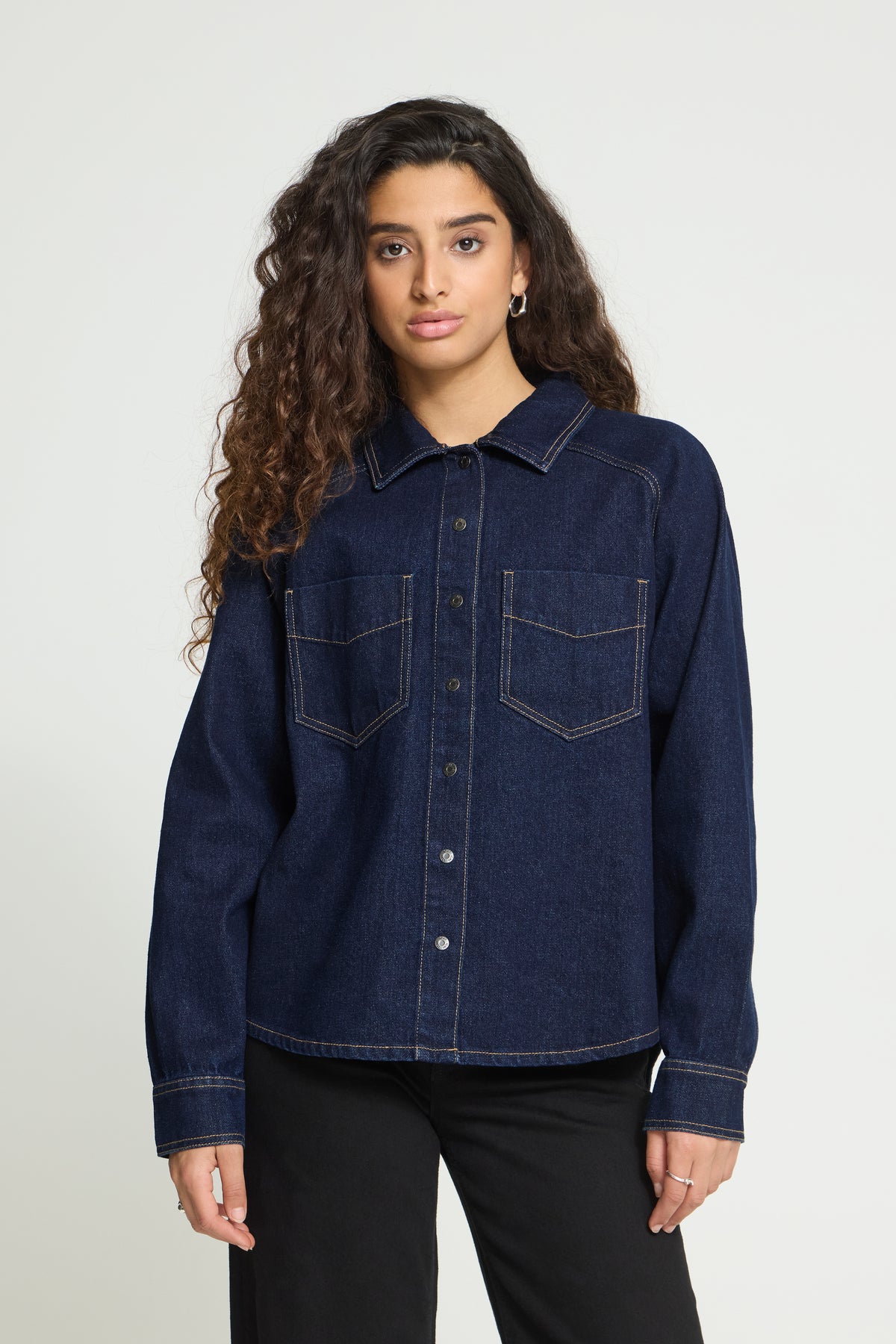 Ichi – IHALVA SH Denimskjorte – DENIM AUTHENTIC BLUE