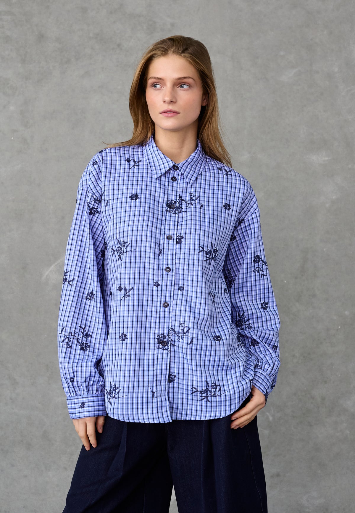 Love & Divine - Love1662 Skjorte med broderier