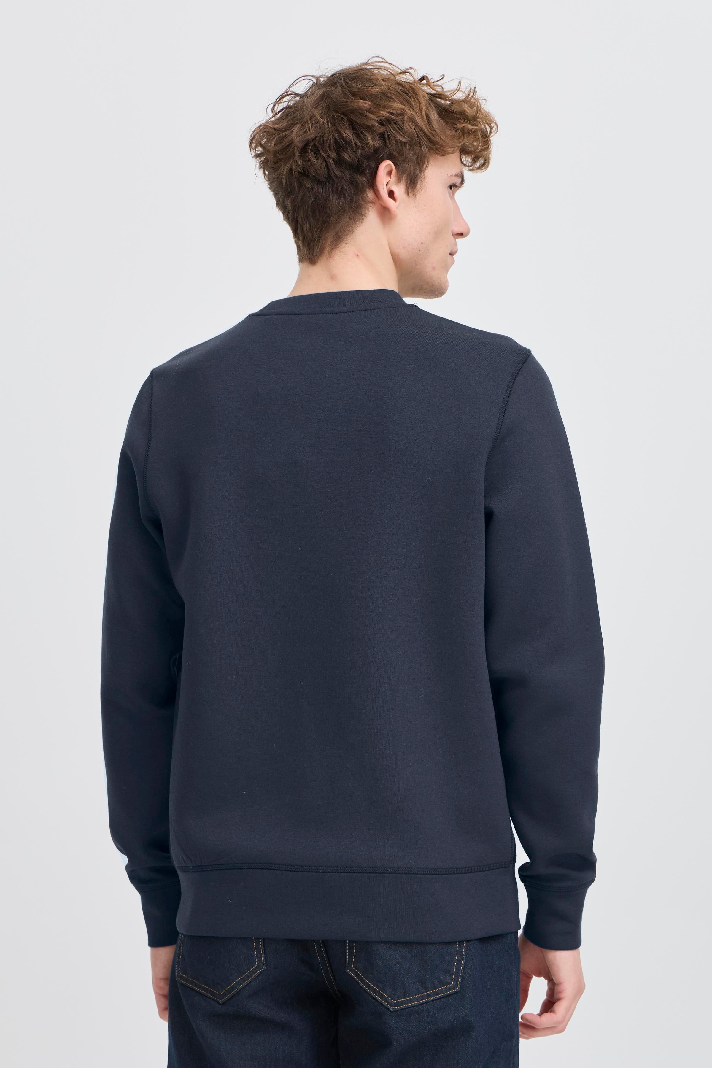 Casual friday - CFVidar Sweatshirt i navy