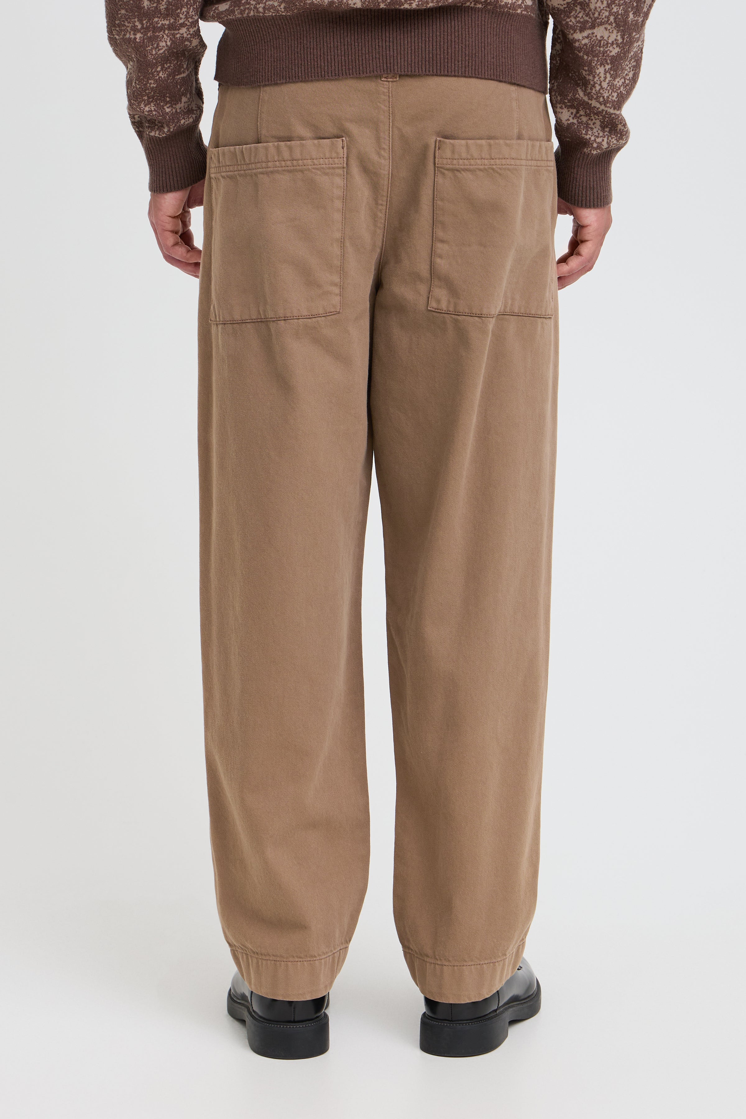 Casual Friday - CFValer Pleated Pants